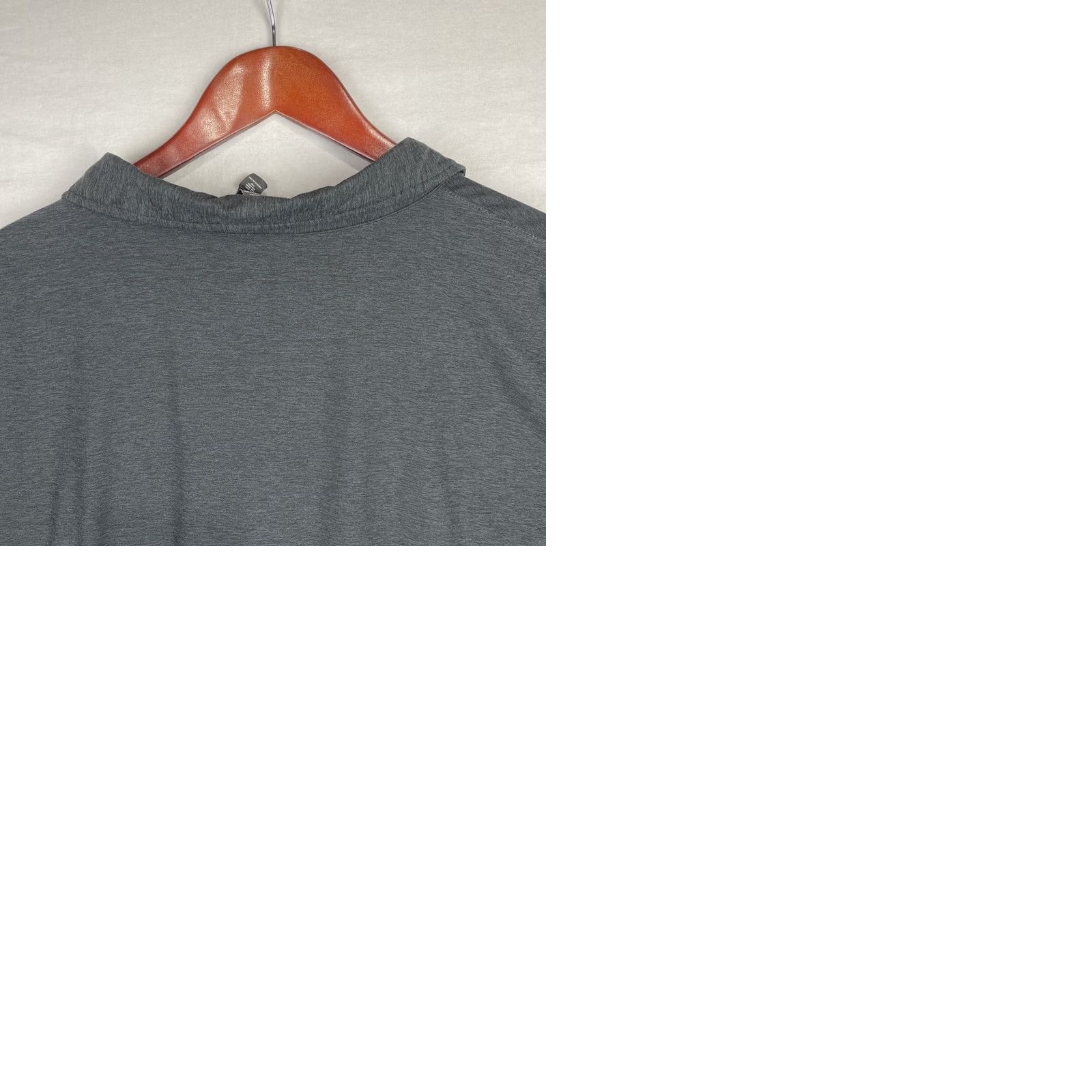 Vuori Vuori Shirt Mens 2XL Gray Strato Tech Polo Stretch Athletic V188 Logo Button Polo Shirt Mens 2XL Gray Strato Tech Size US XXL / EU 58 / 5 - 9 Thumbnail