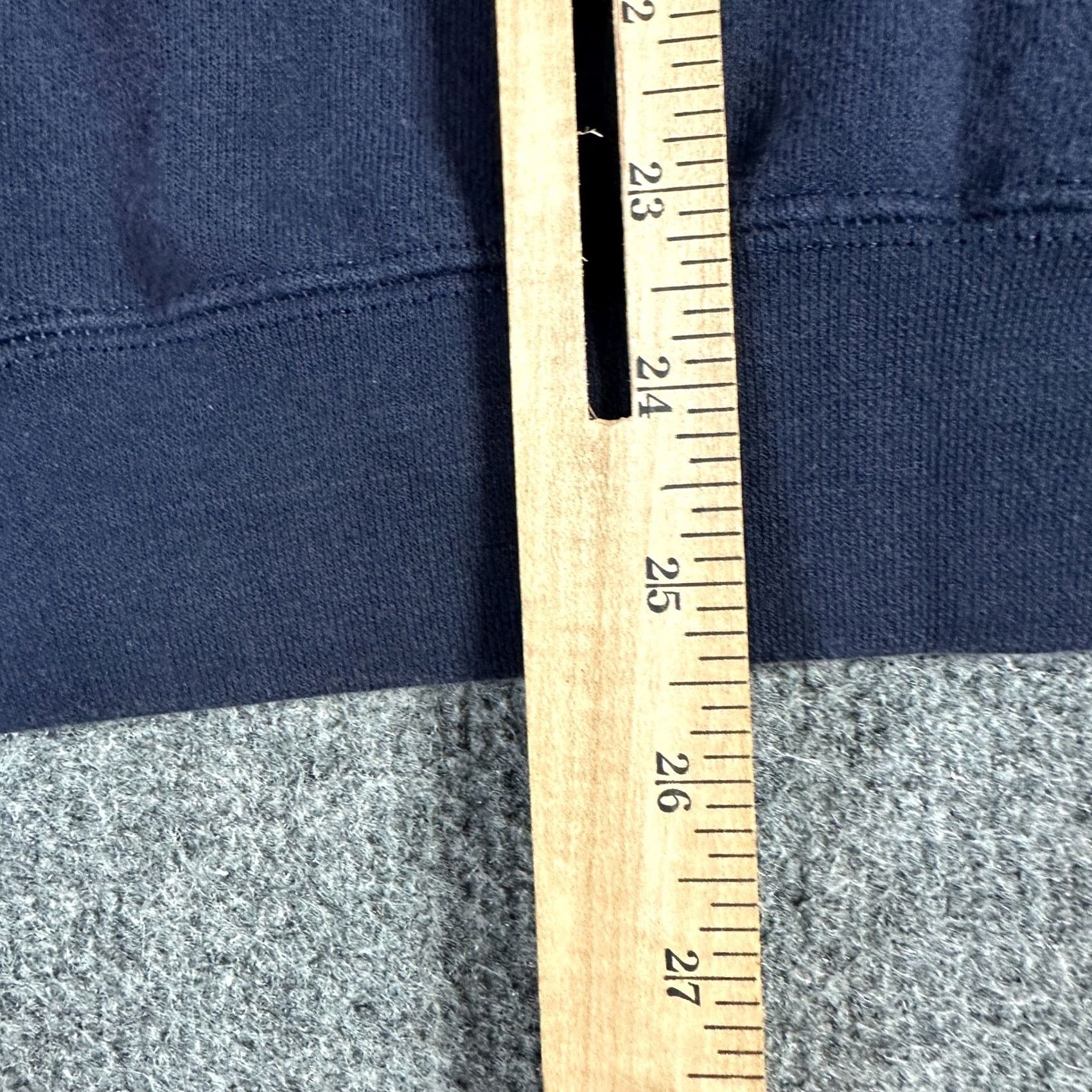Vintage Navy Sweatshirt M Blue Vintage Cotton Blend Lee Made in USA Mens Sweatshirt Pullover USA 90s Vintage Style (if applicable) Size US M / EU 48-50 / 2 - 5 Thumbnail