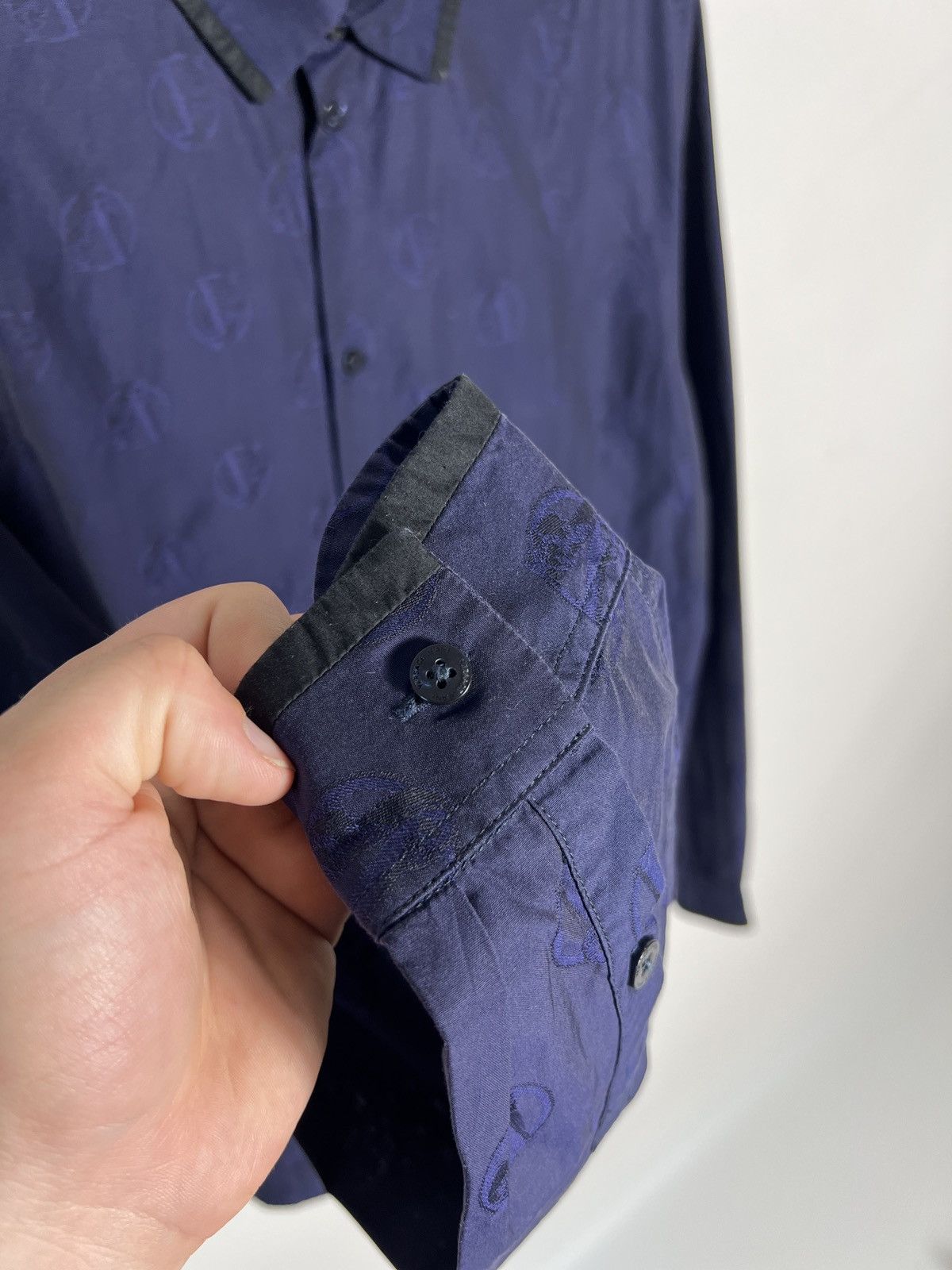 Versace Vintage Versace Monogram Shirt Rare Size US L / EU 52-54 / 3 - 5 Thumbnail