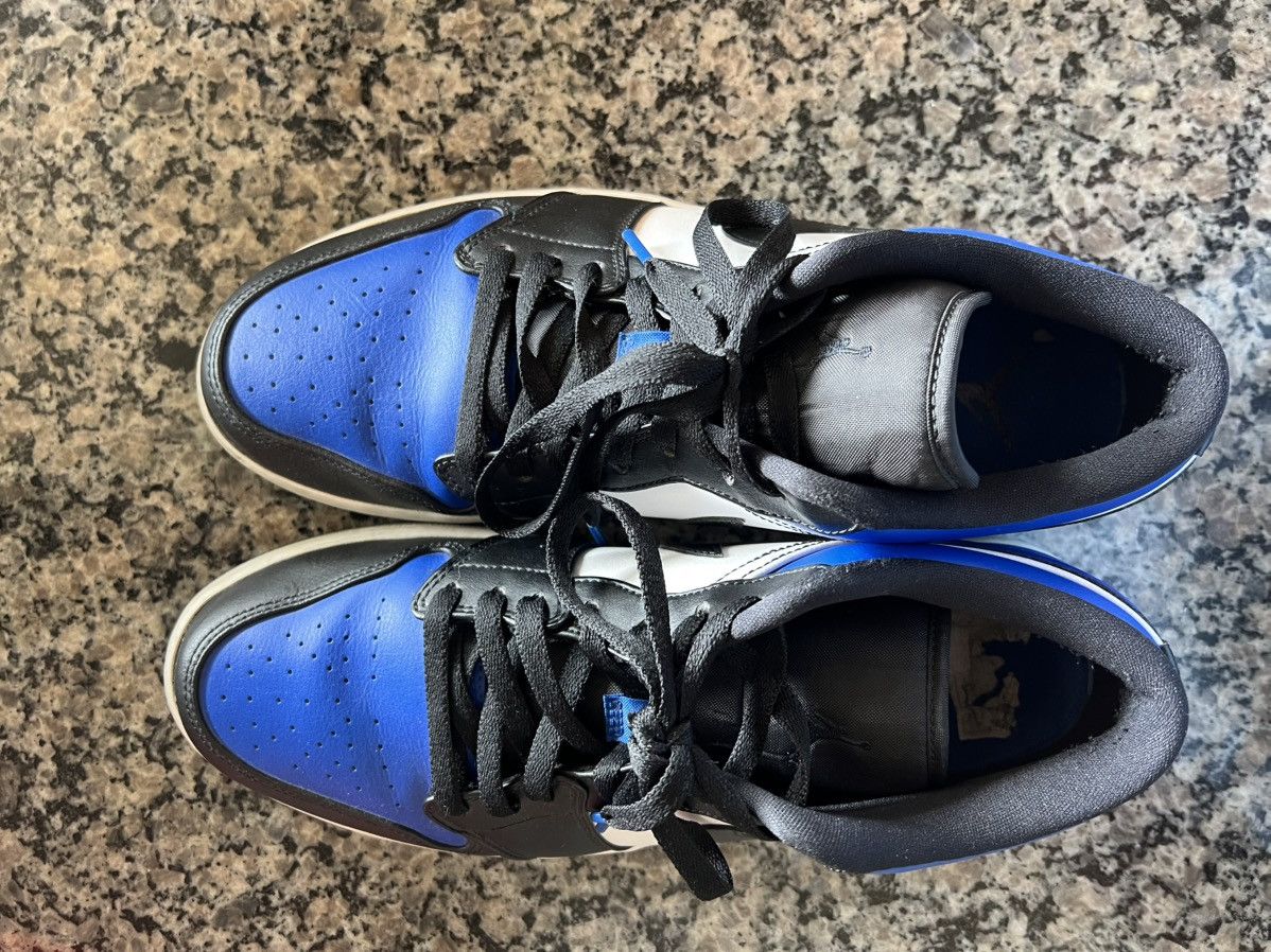 Jordan Brand 2019 Air Jordan 1 Low 'Royal Toe' Size US 11 / EU 44 - 8 Thumbnail