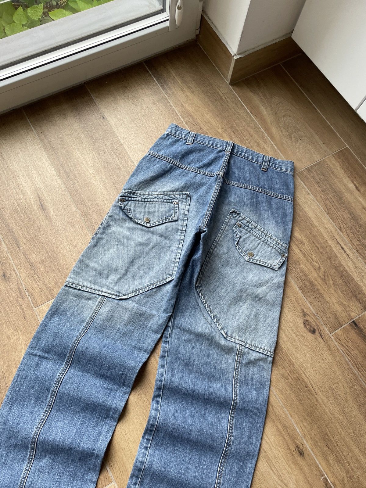 Japanese Brand Vintage Jeans Faded Avant Garde Y2K Washed Cargo Japanese Size US 30 / EU 46 - 3 Thumbnail