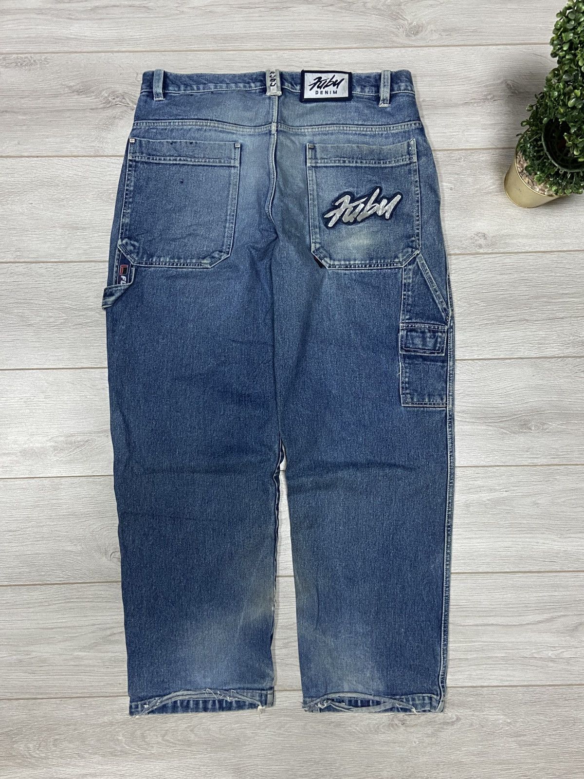 Fubu Fubu wide leg big logo skate rap jeans cargo pants Size US 38 / EU 54 - 1 Thumbnail