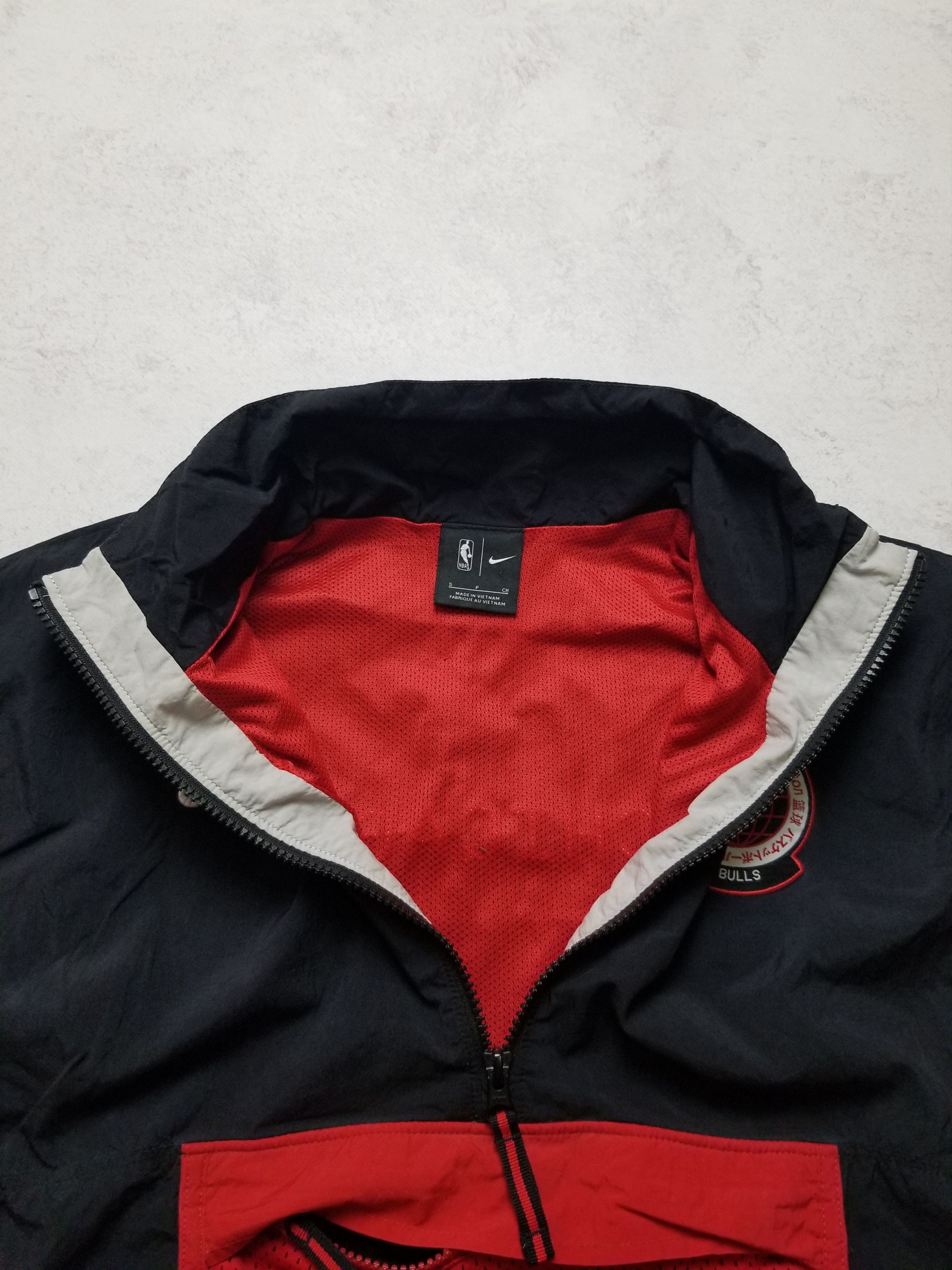 Nike NIKE NBA CHICAGO BULLS WOMEN'S TRACKJACKET ANORAK 1/2 ZIP Size S / US 4 / IT 40 - 5 Thumbnail