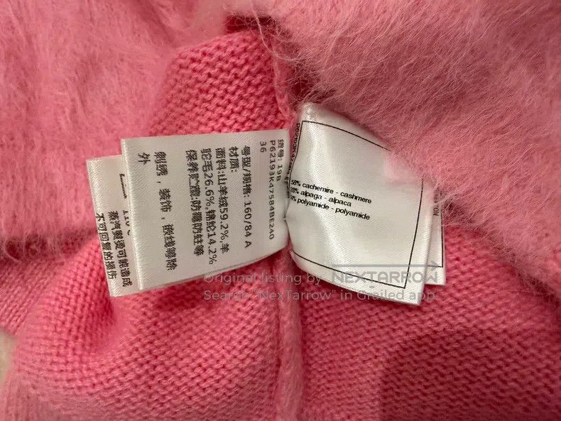 Chanel Chanel 19 Snow Series Snowflake Button Pink Cashmere Knitt Size XS / US 0-2 / IT 36-38 - 6 Thumbnail
