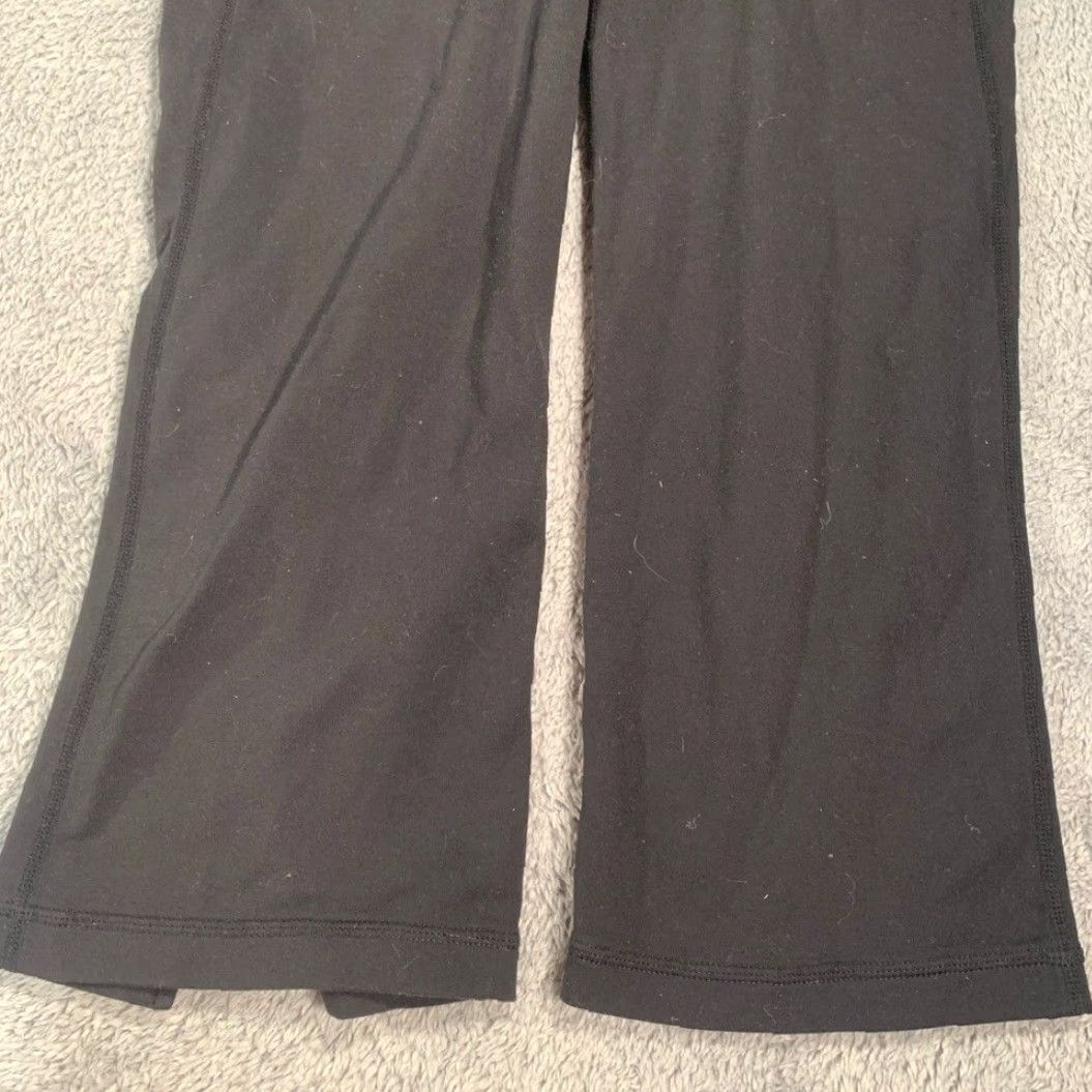 Lululemon lululemon athletica Black capri crop Pants Women 6 Regular Track Pants Pants Black Women 6 Regular Capri Crop Track Pants Size 28" / US 6 / IT 42 - 2 Thumbnail