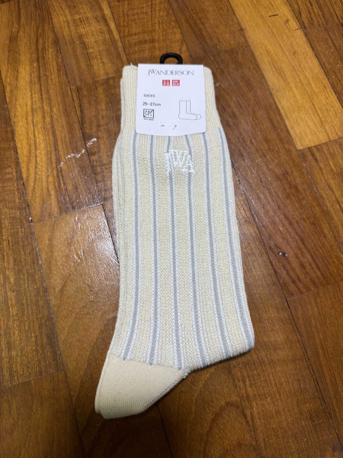 JW Anderson × Japanese Brand × Uniqlo JW Anderson x Uniqlo Socks SS24 Size 26 - 3 Thumbnail