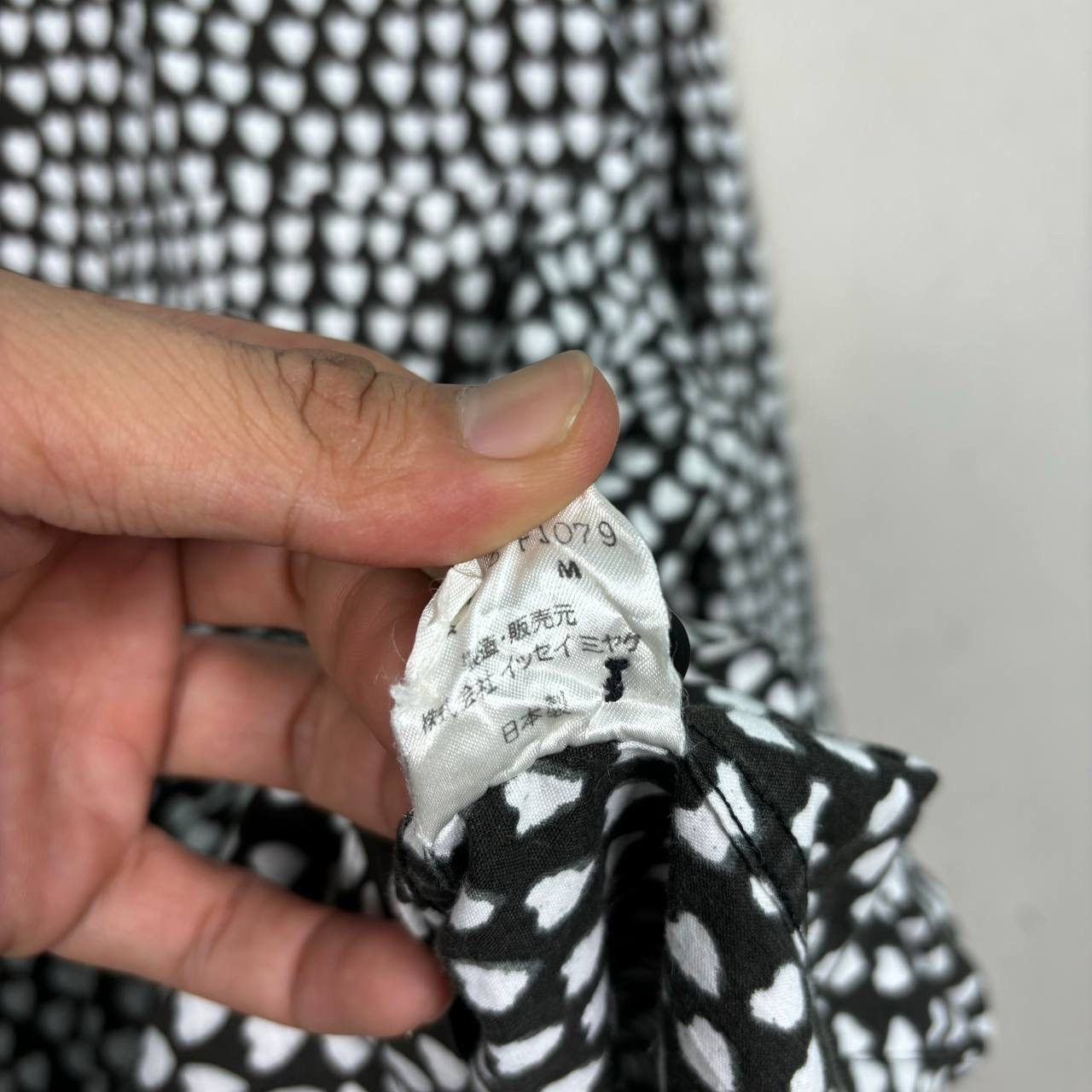 Issey Miyake Issey Miyake Archive Heart Print Band Collar Shirt Black M Size US M / EU 48-50 / 2 - 8 Thumbnail