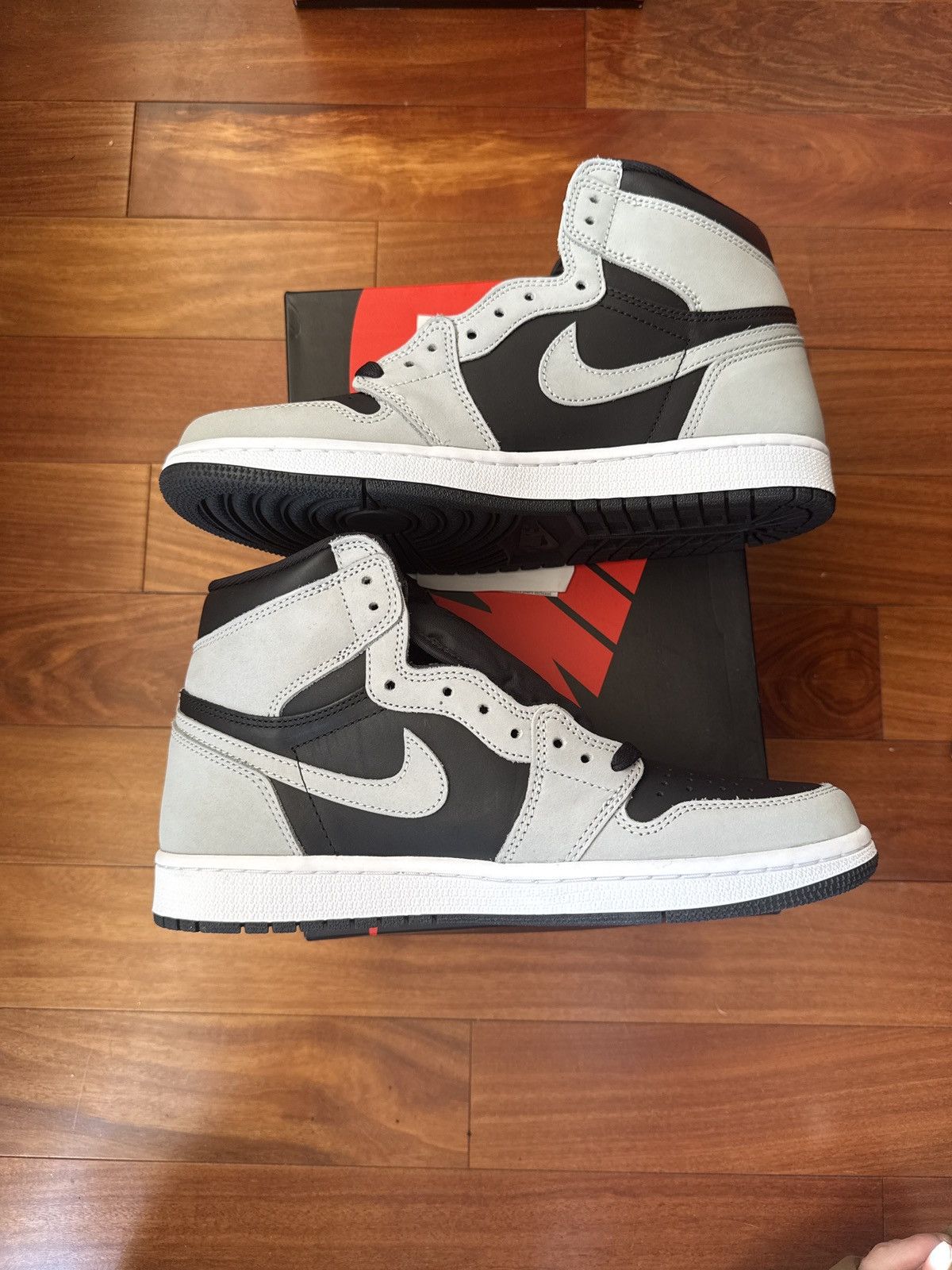 Jordan Brand Jordan 1 Reverse Shadow Size US 9.5 / EU 42-43 - 1 Thumbnail