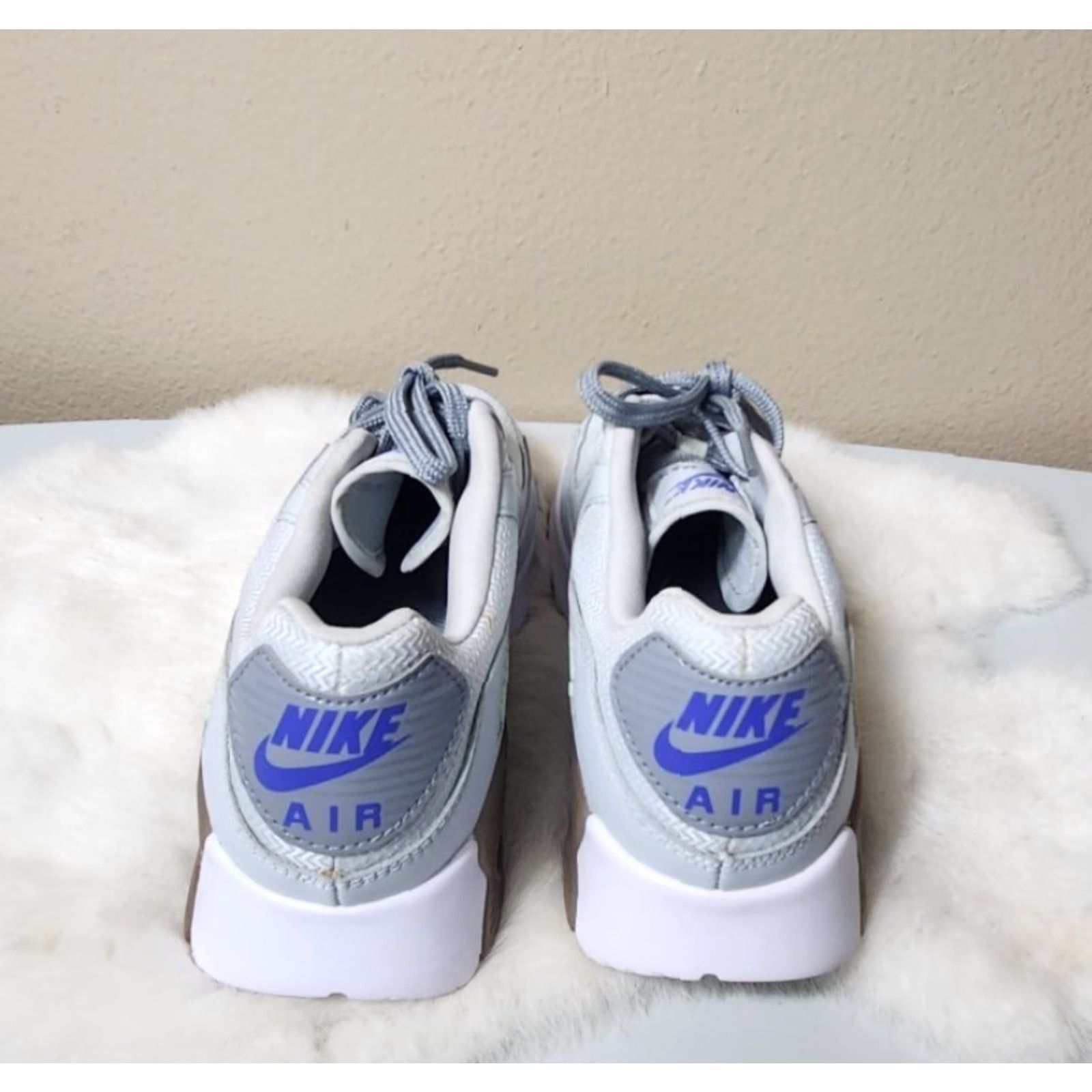 Nike Nike Womens Air Max 90 Ultra Essential Sneaker Sz 7.5 Stealth Platinum White Blue 724981-008 Womens Shoes Size US 8 / IT 38 - 6 Thumbnail