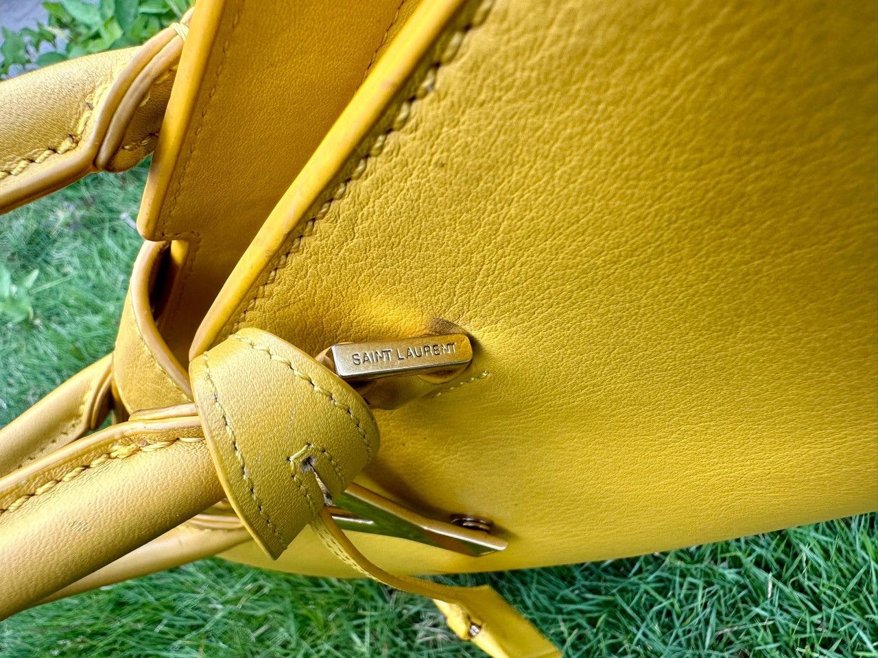 Yves Saint Laurent Authentic Yves Saint Laurent Smooth Small Y Cabas Tote Bag Size ONE SIZE - 12 Thumbnail