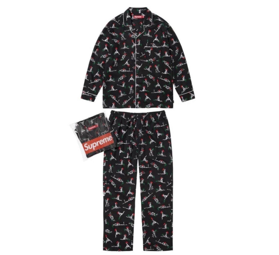 Hanes × Supreme Supreme FW25 Holiday Pajama Set Size US L / EU 52-54 / 3 - 1 Thumbnail