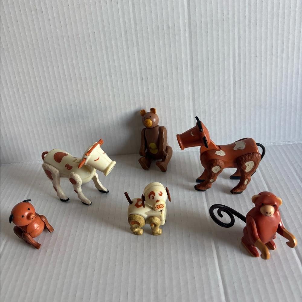 Designer Fisher Price Little People Vintage 1967 Family Farm 8 Pieces Size ONE SIZE - 3 Thumbnail