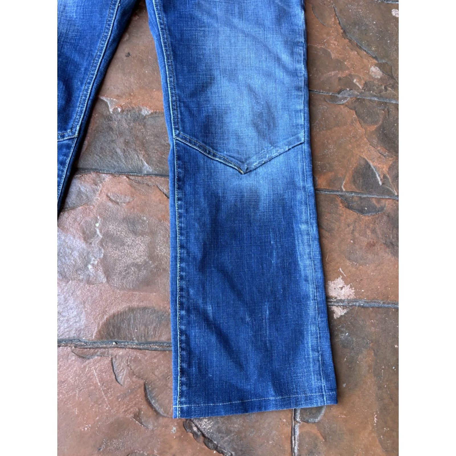 Tommy Hilfiger VINTAGE Tommy Hilfiger Jeans Scanton Double Knee Slim Fit 36x27.5 Blue Denim Mens Grunge 90s Side Distressing Logo Stonewashed Size US 36 / EU 52 - 7 Thumbnail