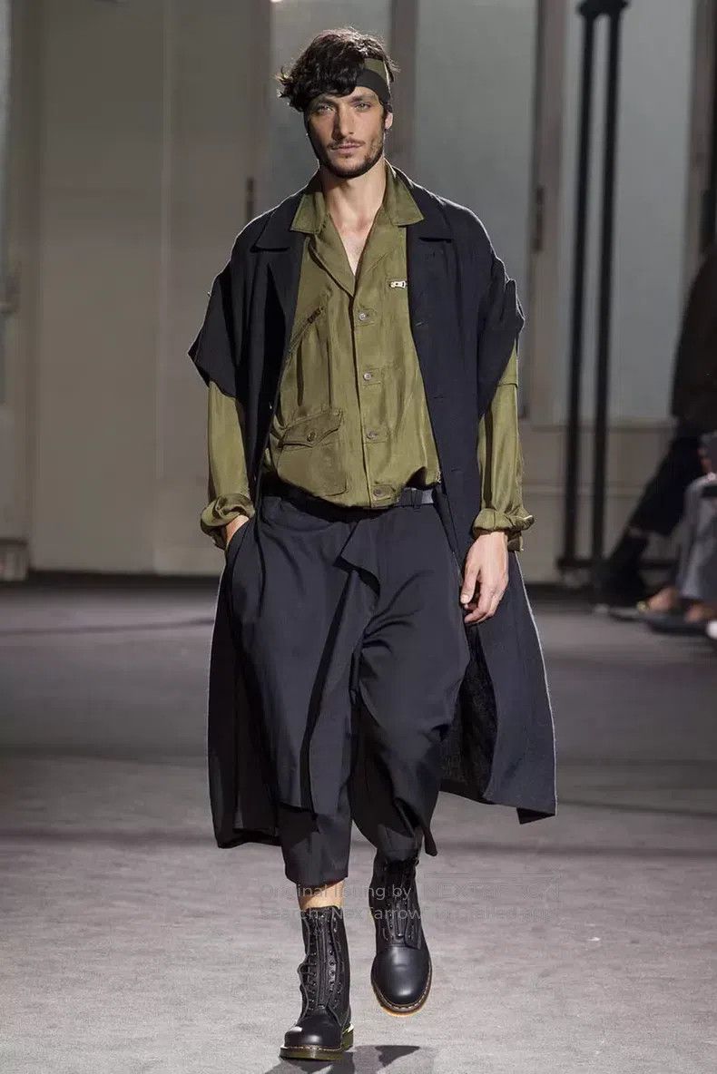 Yohji Yamamoto Yohji Yamamoto Size 3 Double asymmetrical cropped wide-leg Size US 32 / EU 48 - 2 Thumbnail
