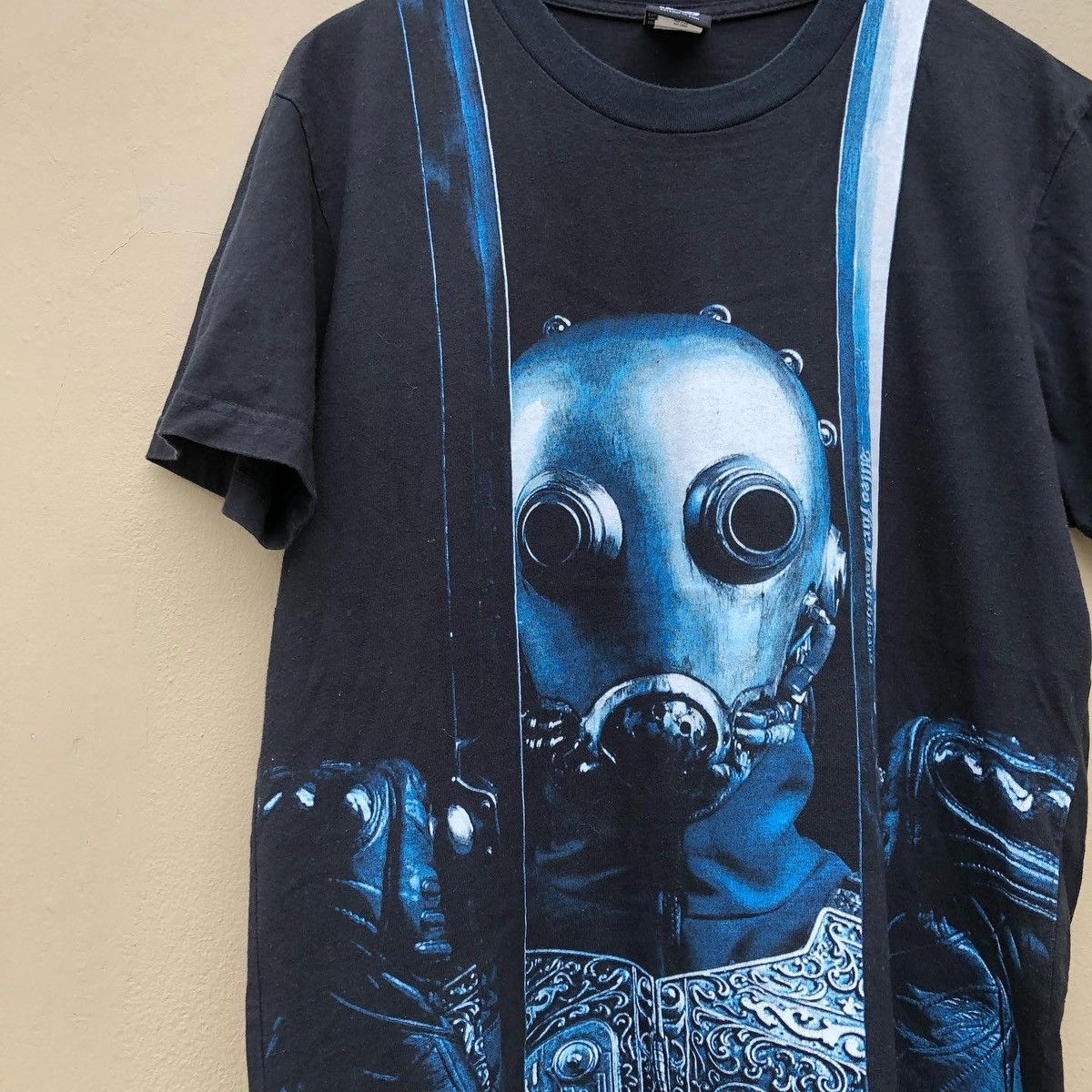 Vintage Vintage hellboy kroenen rare tee Size US L / EU 52-54 / 3 - 2 Thumbnail