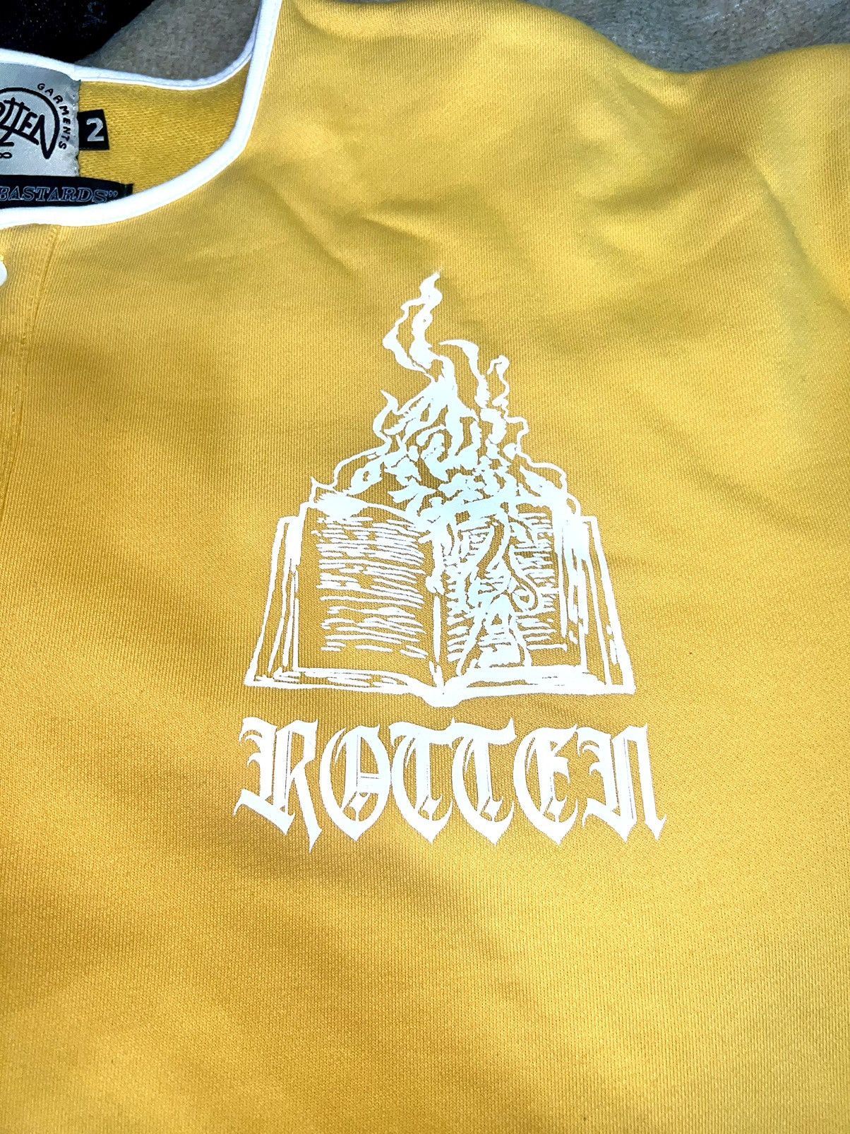 Vintage Rotten Closet Inferno Henley Crop Top 1/1 Sample Size L / US 10 / IT 46 - 3 Thumbnail