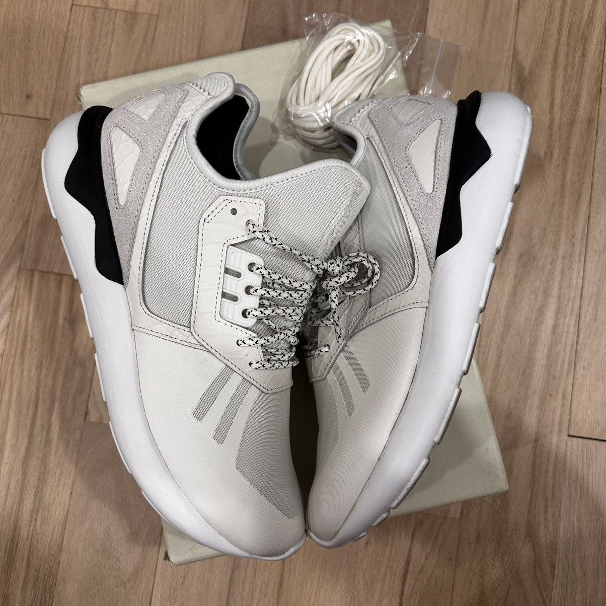 Adidas Adidas tubular runner Size US 7 / EU 40 - 1 Thumbnail