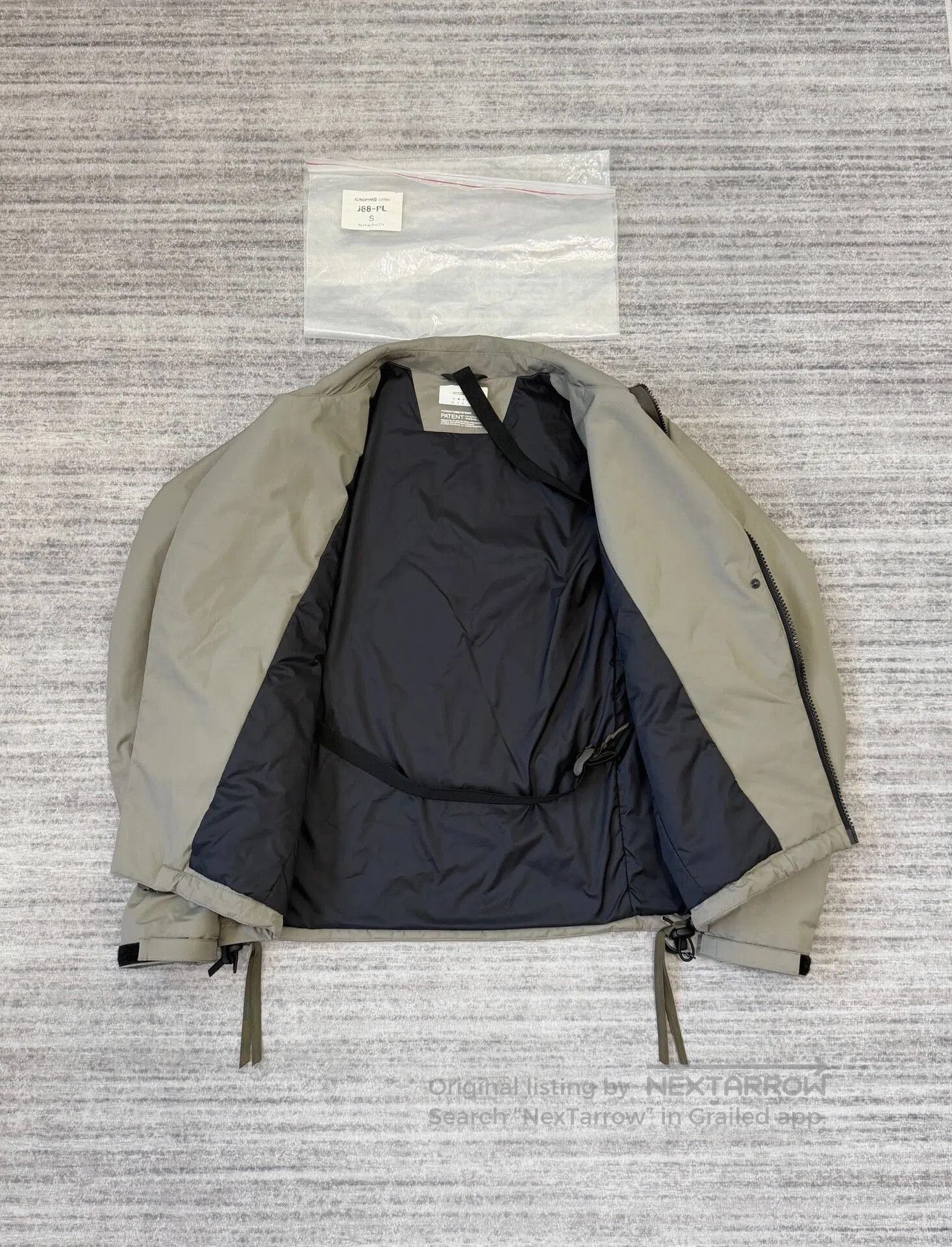 Acronym Acronym J68. Size US S / EU 44-46 / 1 - 4 Thumbnail