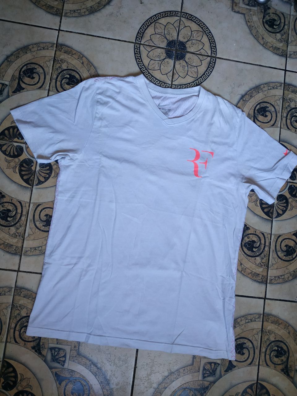 Nike Nike Roger Federer RF Archival ZigZag Logo Tee Blokecore L Size US L / EU 52-54 / 3 - 1 Thumbnail