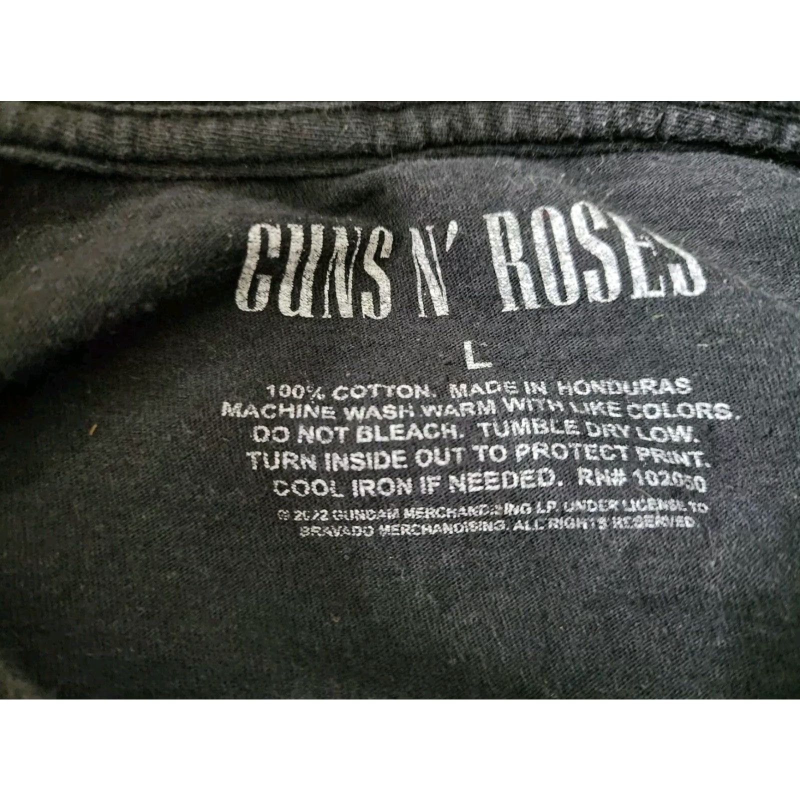 Vintage Guns N' Roses Classic Bullet Logo Graphic T Shirt Black Women's Large Size L / US 10 / IT 46 - 4 Thumbnail