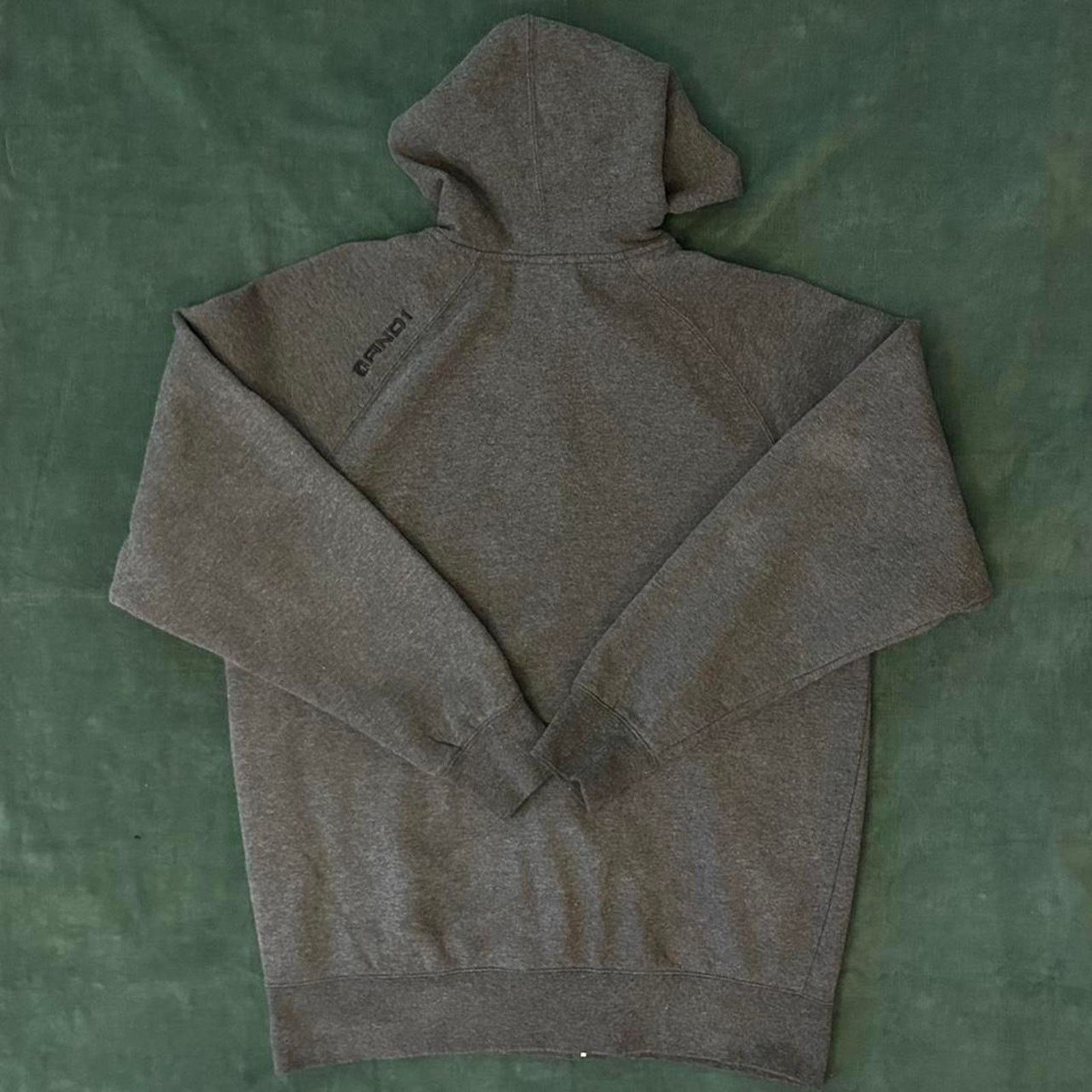 Other Vintage and1 embroidered hoodie minor Size US M / EU 48-50 / 2 - 6 Thumbnail
