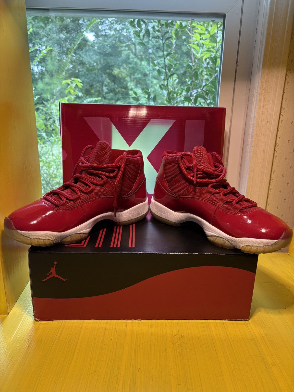 Nike Nike Air Jordan 11 Retro Win Like ‘96 Men’s Size 10 with Box Size US 10 / EU 43 - 3 Thumbnail