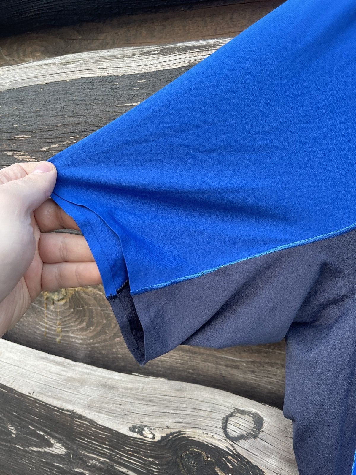 Arc'teryx Arcteryx blue t-shirt big logo jersey Size US L / EU 52-54 / 3 - 5 Thumbnail