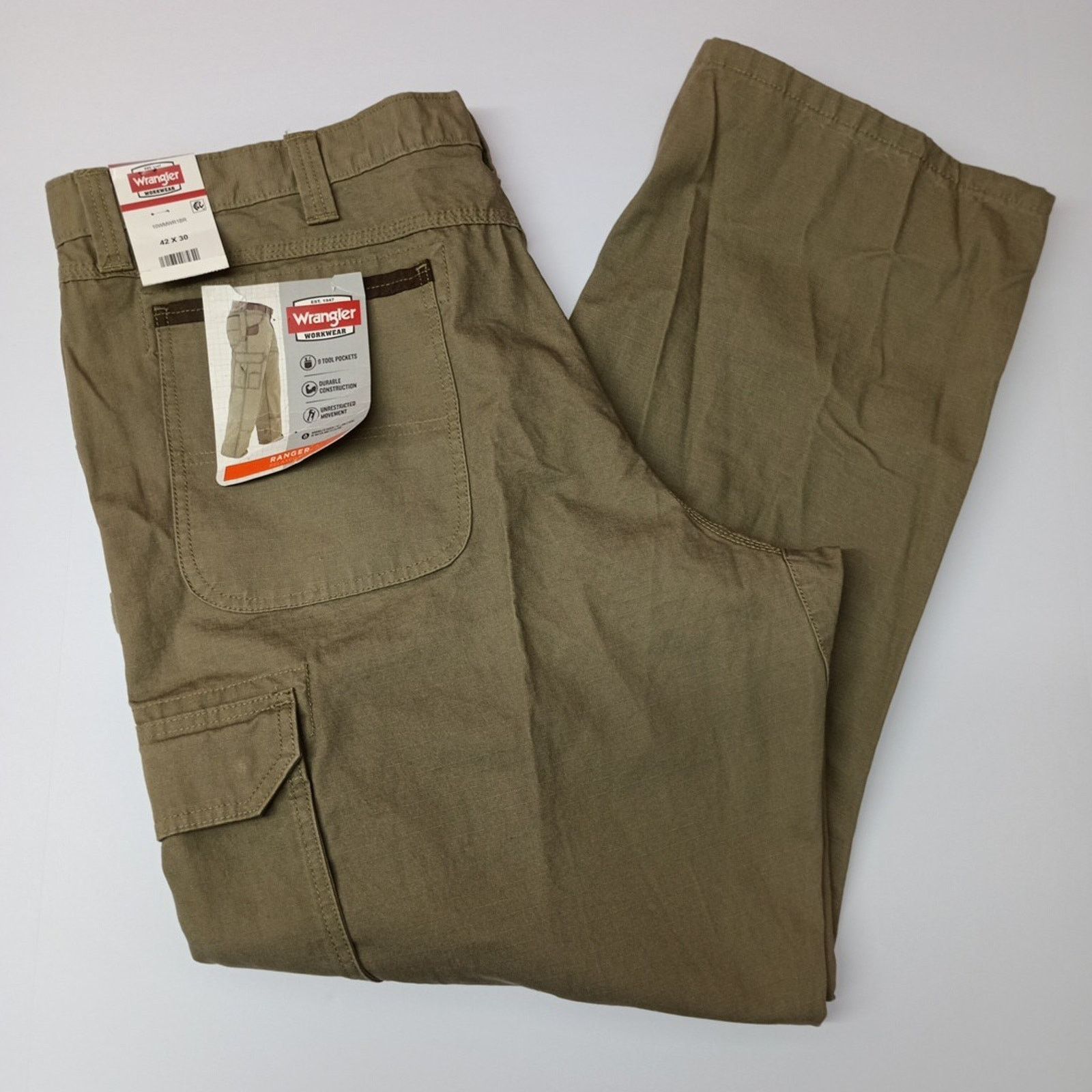 Wrangler Wrangler Relaxed Cargo Pants Bark Men Size 42x30 Double Knee Size US 42 / EU 58 - 1 Thumbnail