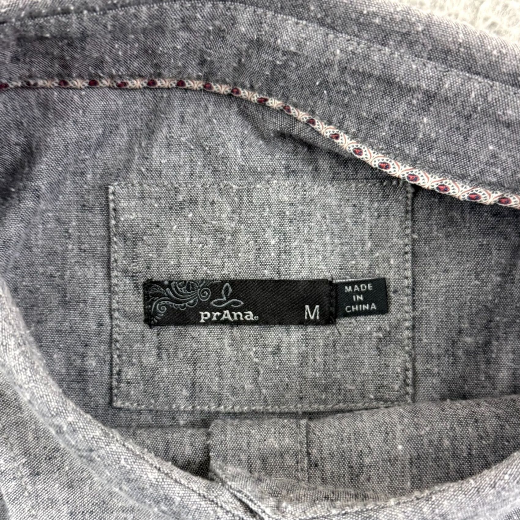 Prana Prana Shirt Women M Gray Long Sleeve Button Pocket Oversize Loose Roll Tab Shirt Women M Gray Oversized Pocket Button-Up Size M / US 6-8 / IT 42-44 - 7 Thumbnail