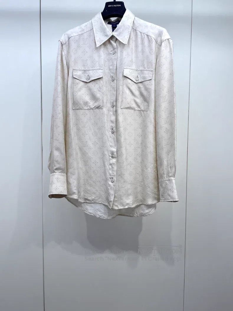 Louis Vuitton Louis Vuitton Classic Old Pattern Silk Shirt Size XS / US 0-2 / IT 36-38 - 1 Thumbnail