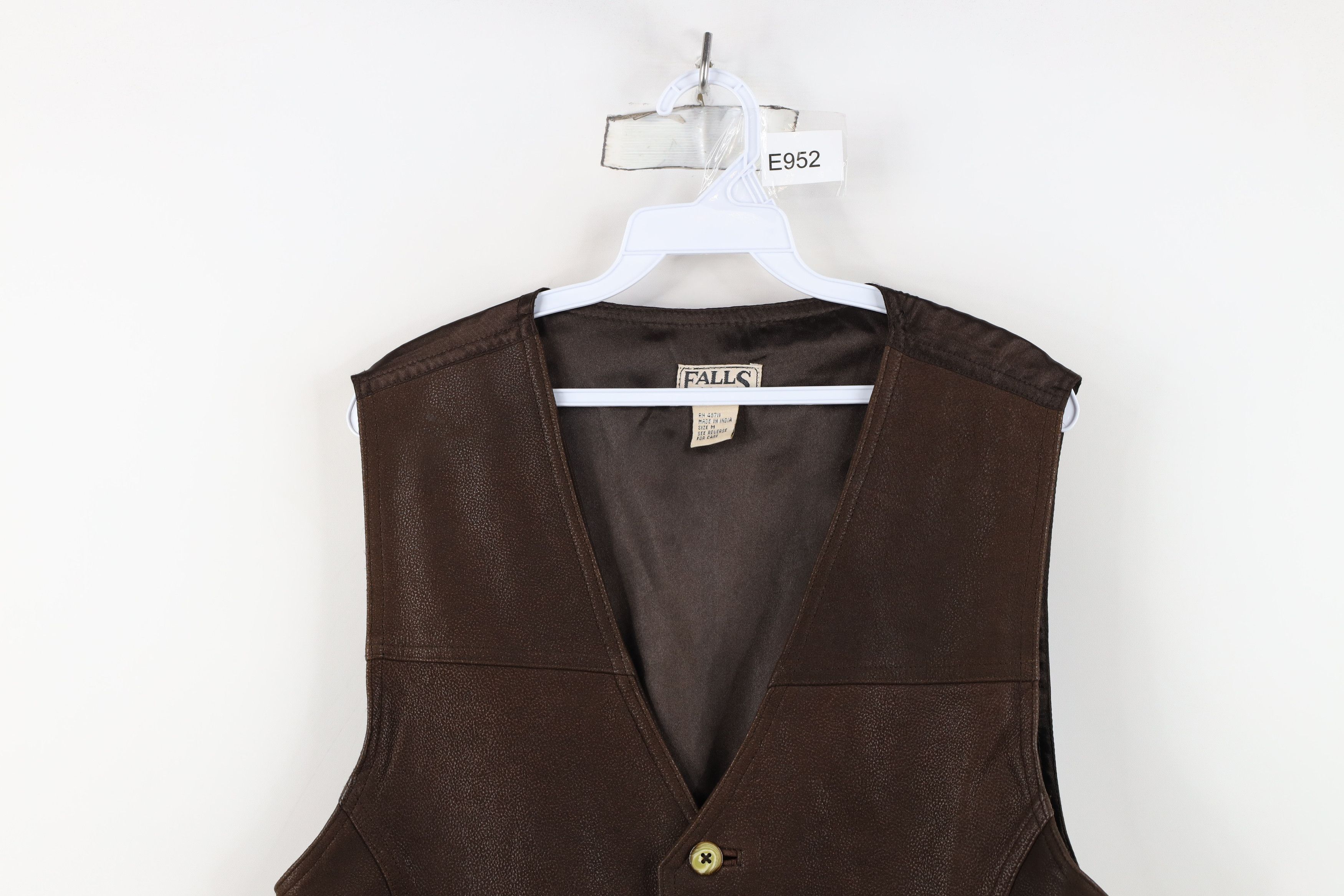 Vintage Vintage 90s Streetwear Leather Buckle Back Vest Jacket Brown Size US M / EU 48-50 / 2 - 2 Thumbnail
