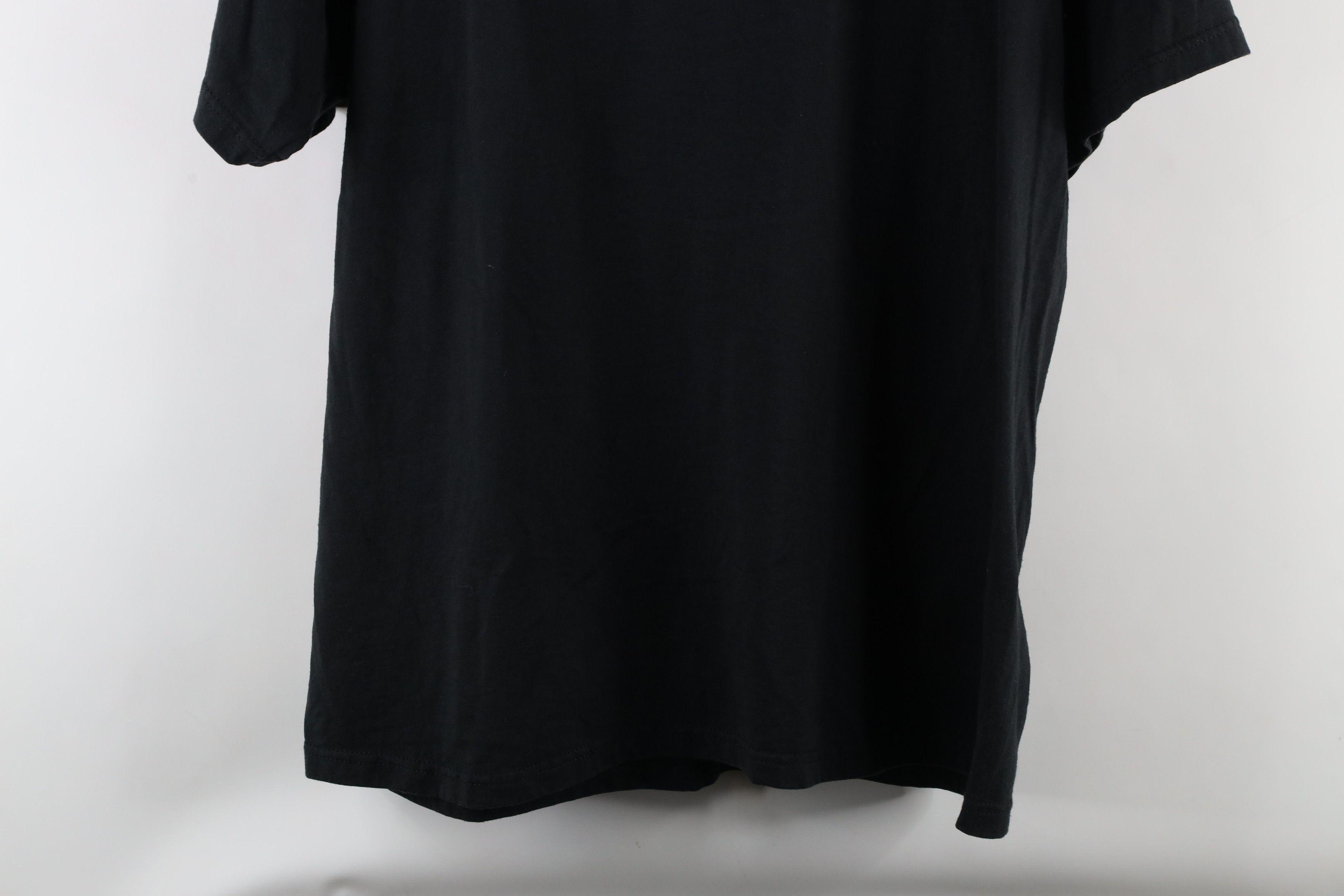 Vintage Vintage 90s Streetwear Free Indian Wolf Nature T-Shirt Size US XL / EU 56 / 4 - 9 Thumbnail