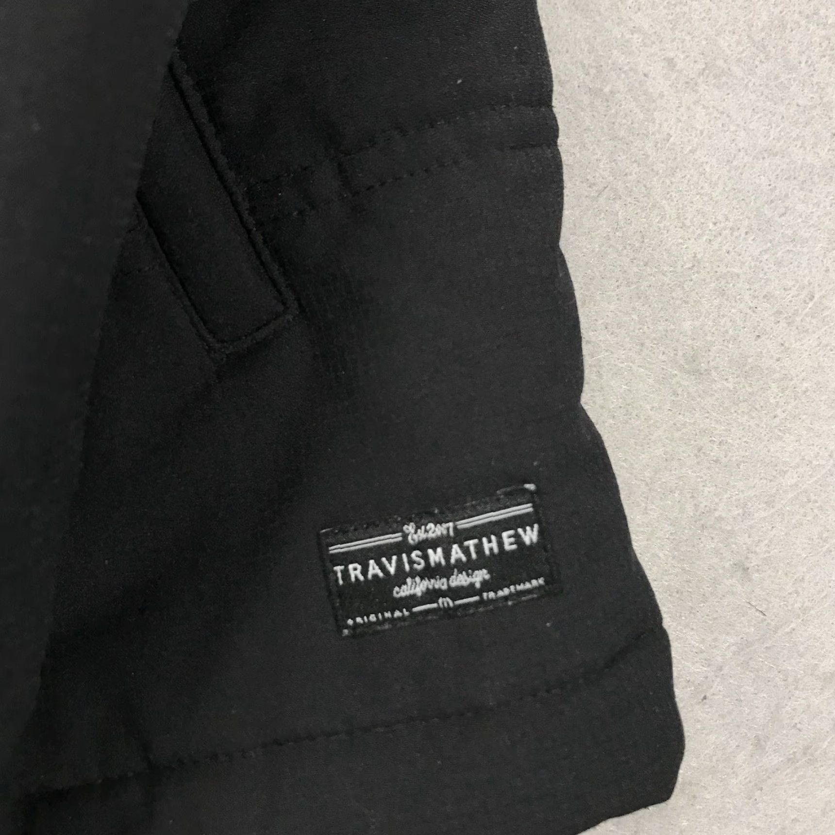 TravisMathew Travis Mathew Jacket Mens Small Black Interlude Puffer Long Sleeve Zip Outdoor Athletic Golf Casual Shirt Size US S / EU 44-46 / 1 - 3 Thumbnail