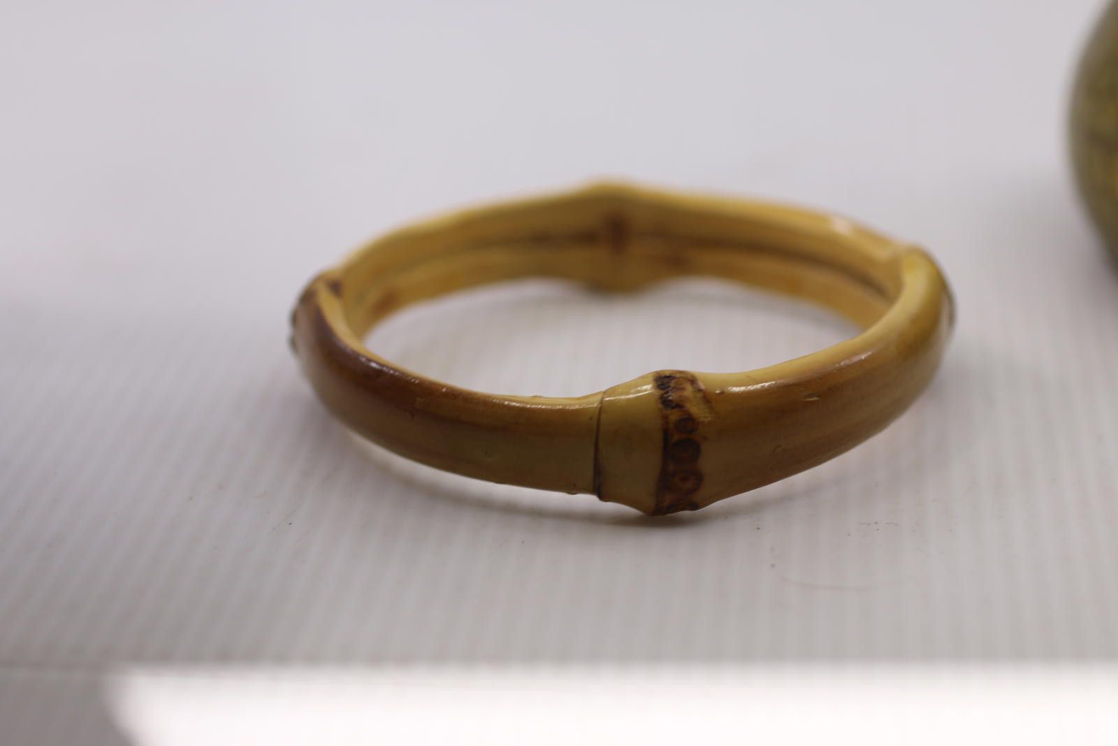 The Unbranded Brand Vintage Faux Bamboo Bangle Bracelet 70s Boho Jewelery Size ONE SIZE - 3 Thumbnail