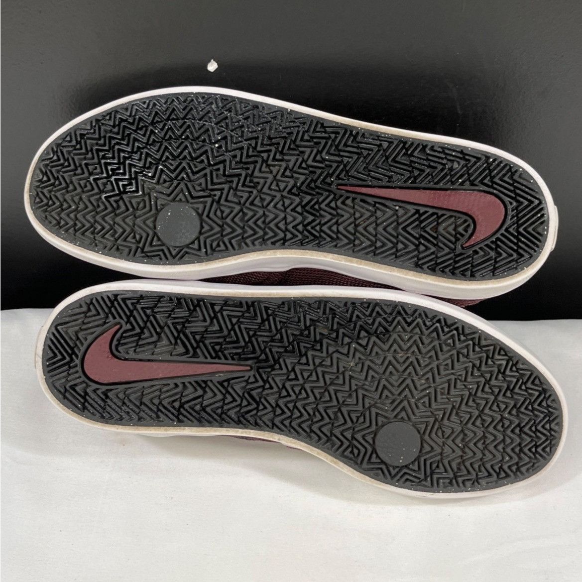 Nike Nike SB Solarsoft Women's Burgundy Casual Shoes/Sneakers Sz Size US 9 / IT 39 - 3 Thumbnail