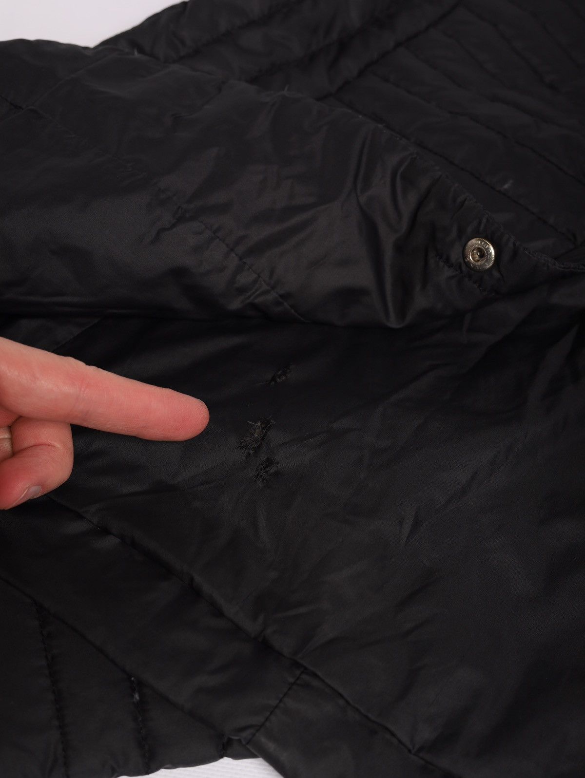 Moncler Vintage Moncler Puffer Light Jacket Size XS / US 0-2 / IT 36-38 - 17 Thumbnail