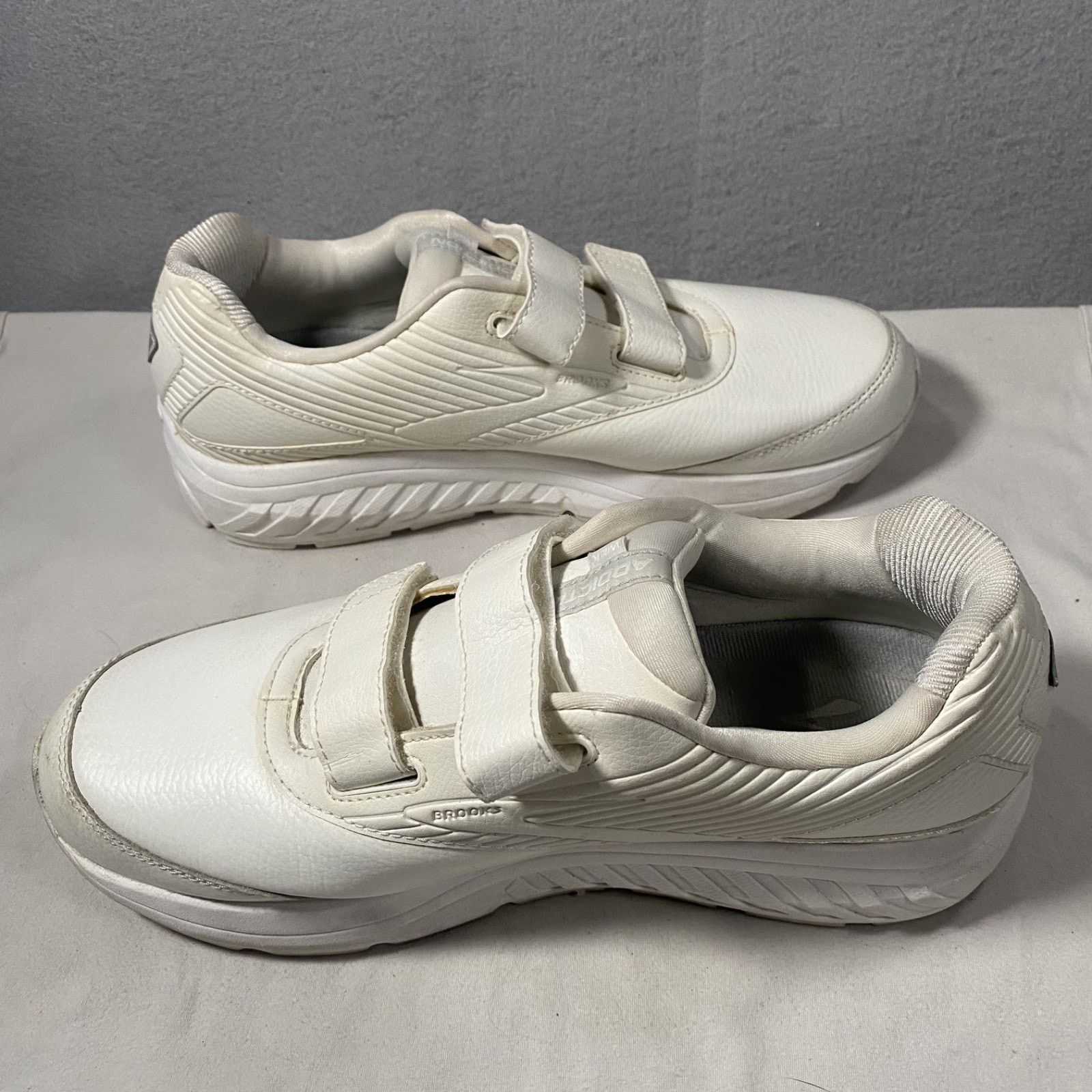 Brooks Brooks Addiction Walker 2 Leather Shoes V Strap Mens 11.5 Size US 11.5 / EU 44-45 - 6 Thumbnail