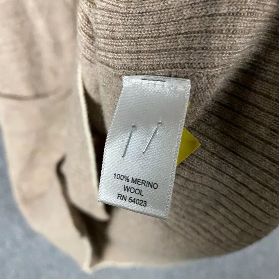 Banana Republic Banana Republic Sweater Vest Women's 100% Merino Wool M Size M / US 6-8 / IT 42-44 - 5 Thumbnail