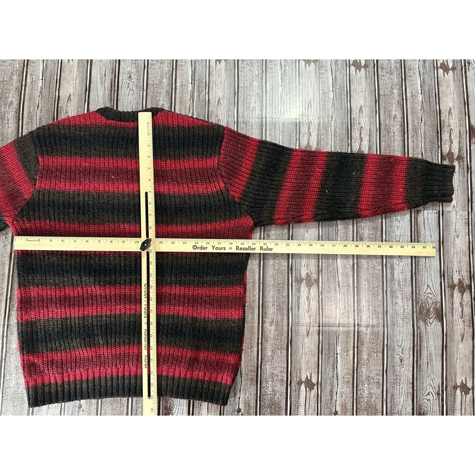 Supreme Supreme Ombre Stripe Sweater color Red & Black sz Medium 