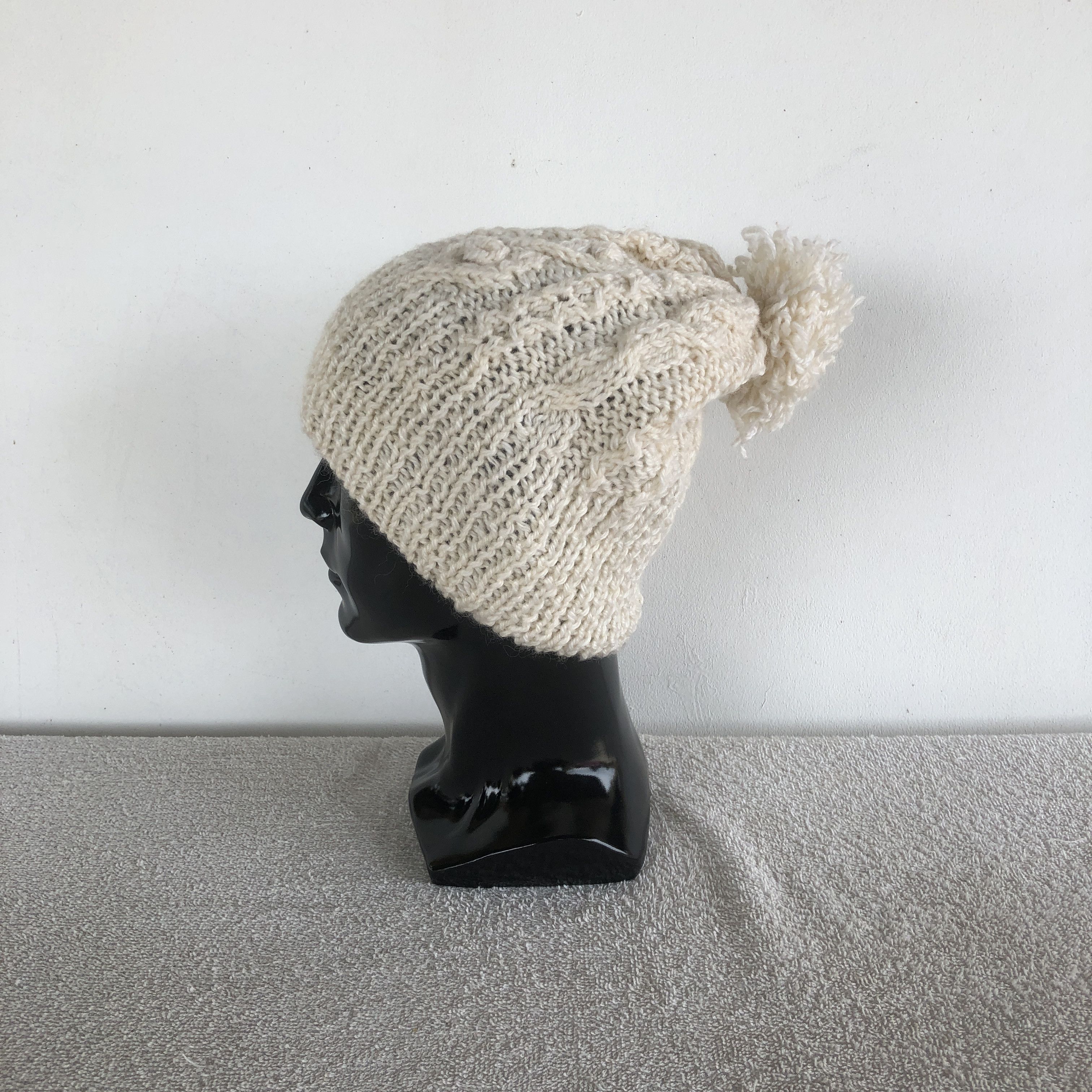 Vintage Vintage Aran Isle Knitted Beanie Pom Pom Snow Caps Hats Size ONE SIZE - 4 Thumbnail