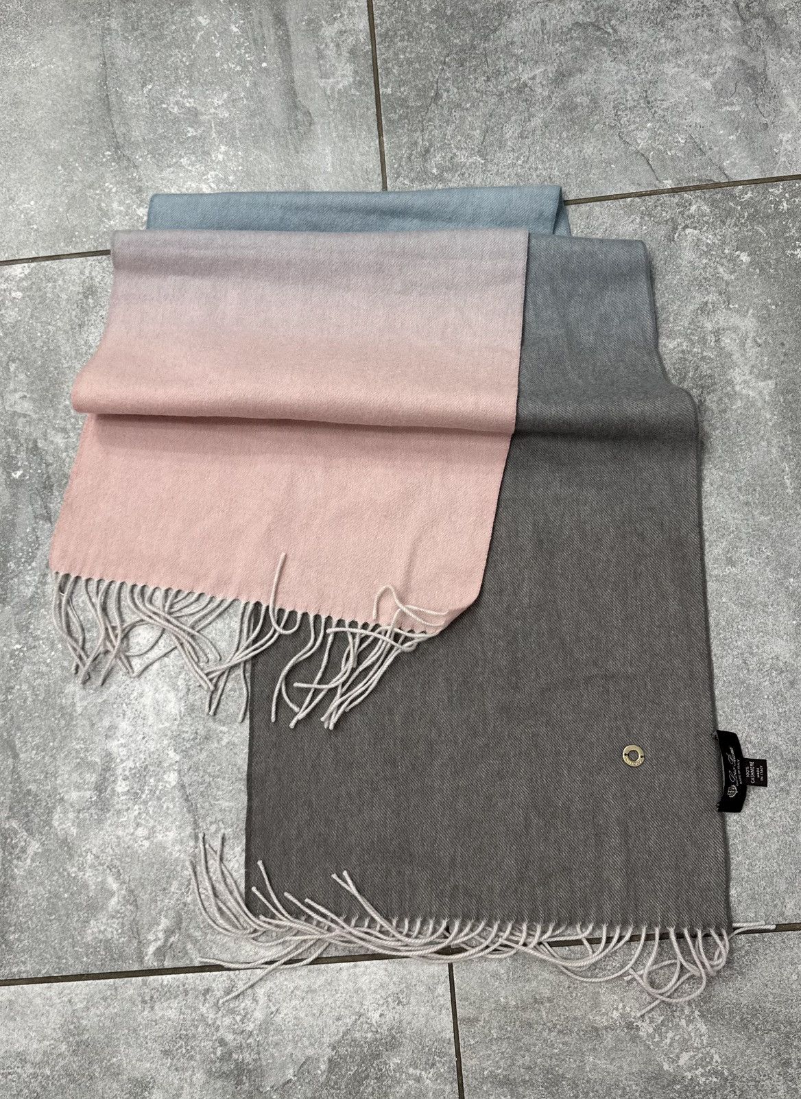Loro Piana Loro piana scarf Gradient Rare Size ONE SIZE - 2 Thumbnail