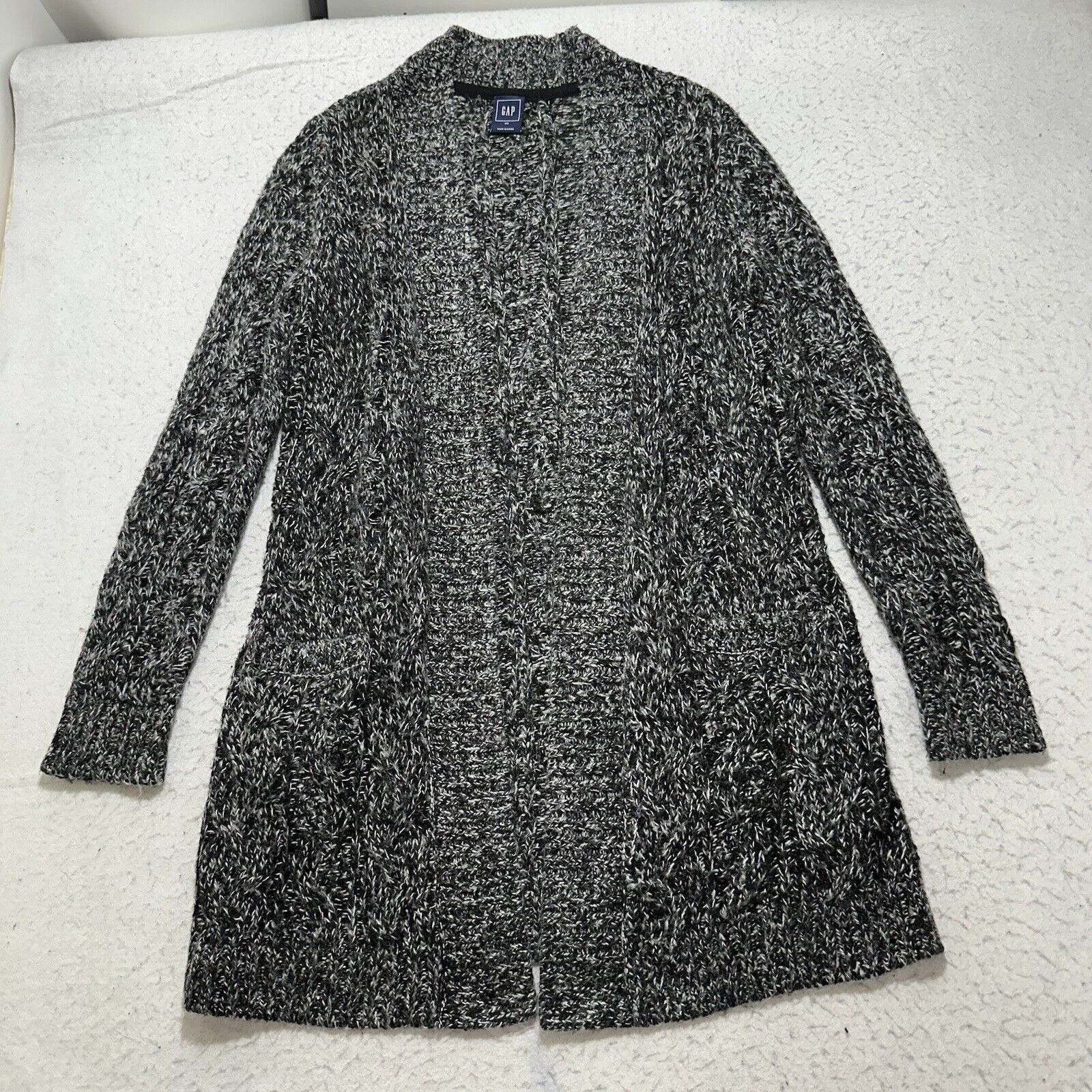 Gap Gap XS Cardigan Sweater Pockets Heavyweight Knit Black Size XS / US 0-2 / IT 36-38 - 1 Thumbnail
