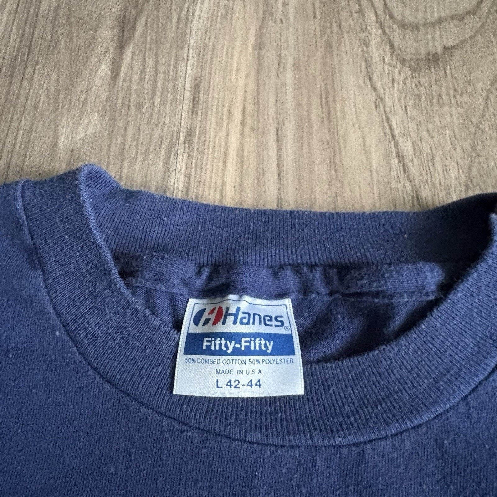 Vintage Vintage Paper Thin Blue T-Shirt Size M Blue 1980s Worn Size US M / EU 48-50 / 2 - 4 Thumbnail