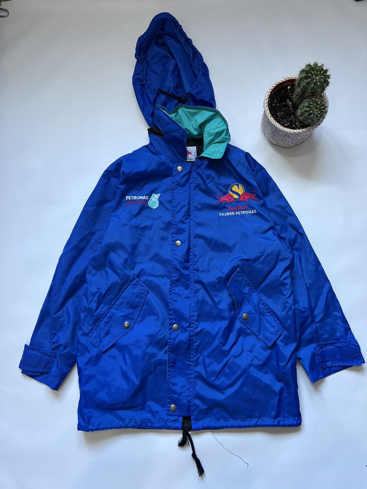 Red Bull Vintage Red Bull Racing Petronas Malaysia 90’s Jacket Size US S / EU 44-46 / 1 - 1 Thumbnail