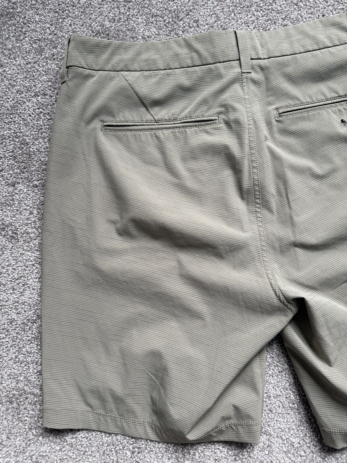 Vuori Vuori Meta Short 8” (35) Size US 35 - 9 Thumbnail