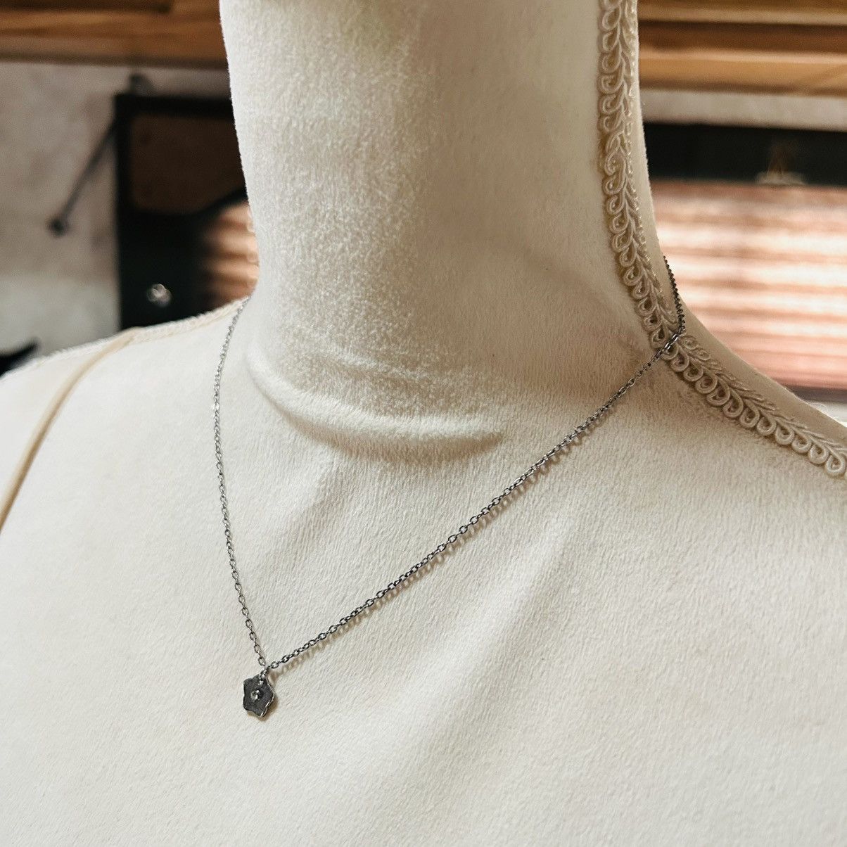 Handmade Handcrafted clear glass stone accent flower pendant necklace Size ONE SIZE - 3 Thumbnail