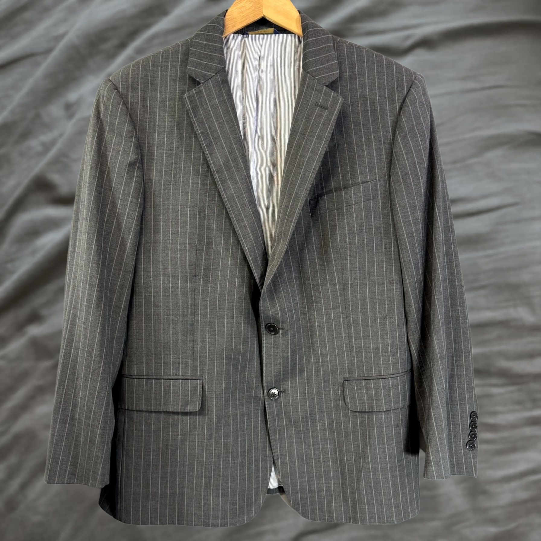 Brooks Brothers Brooks Brothers Blazer Mens 44R Gray Pinstripe Explorer Regent Fit Suit Jacket Classic 2 Piece Notch Lapel Navy Mens Size 44R - 1 Thumbnail