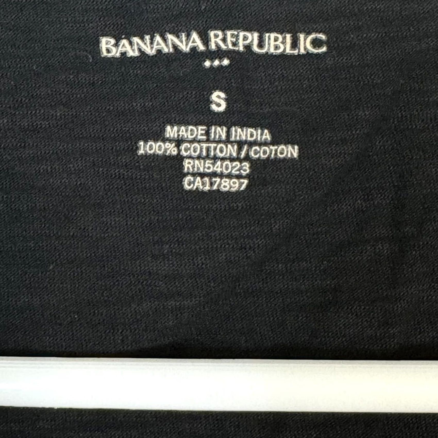 Banana Republic Banana Republic Black Scroll Work Crew Neck Cap Sleeve Blouse S Womens Regular Knit Cotton Top Blouse Size S / US 4 / IT 40 - 4 Thumbnail
