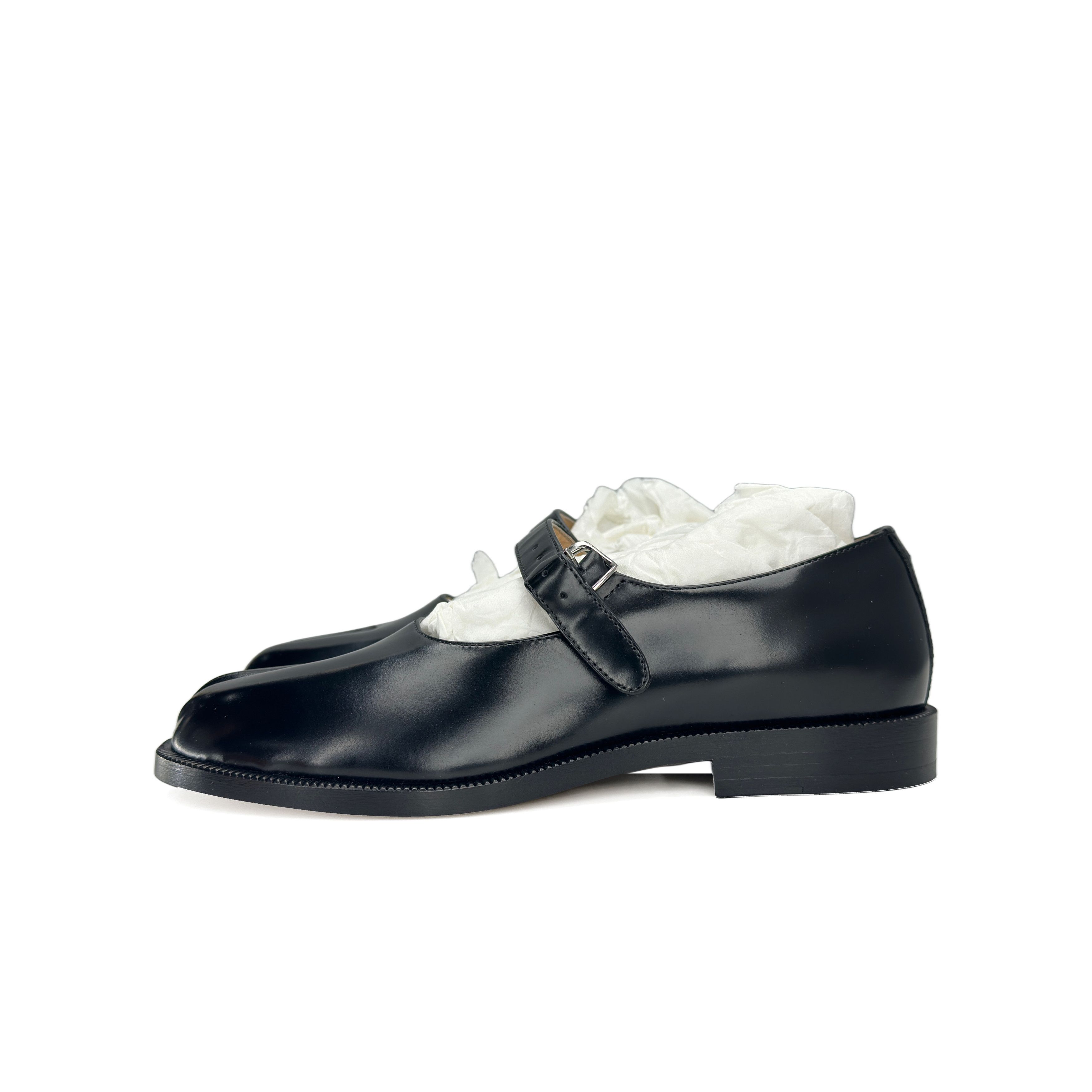 Maison Margiela Maison Margiela Tabi Leather Mary Jane Flats Size 37 Size US 7 / IT 37 - 1 Thumbnail