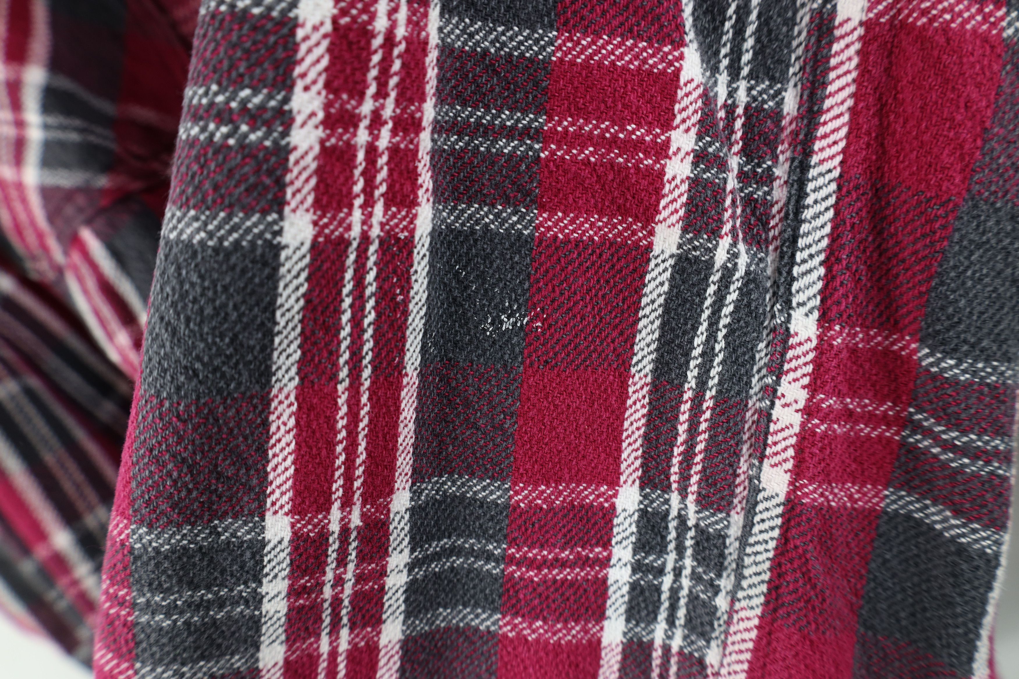 Vintage Vintage 90s Streetwear Heavyweight Button Shirt Plaid Size US L / EU 52-54 / 3 - 6 Thumbnail
